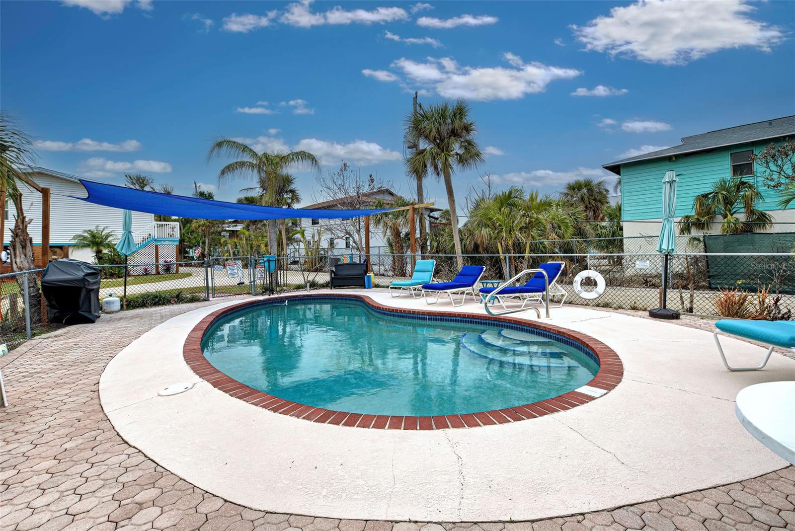 Image 3 of 60 For 5031 Beach Road 112