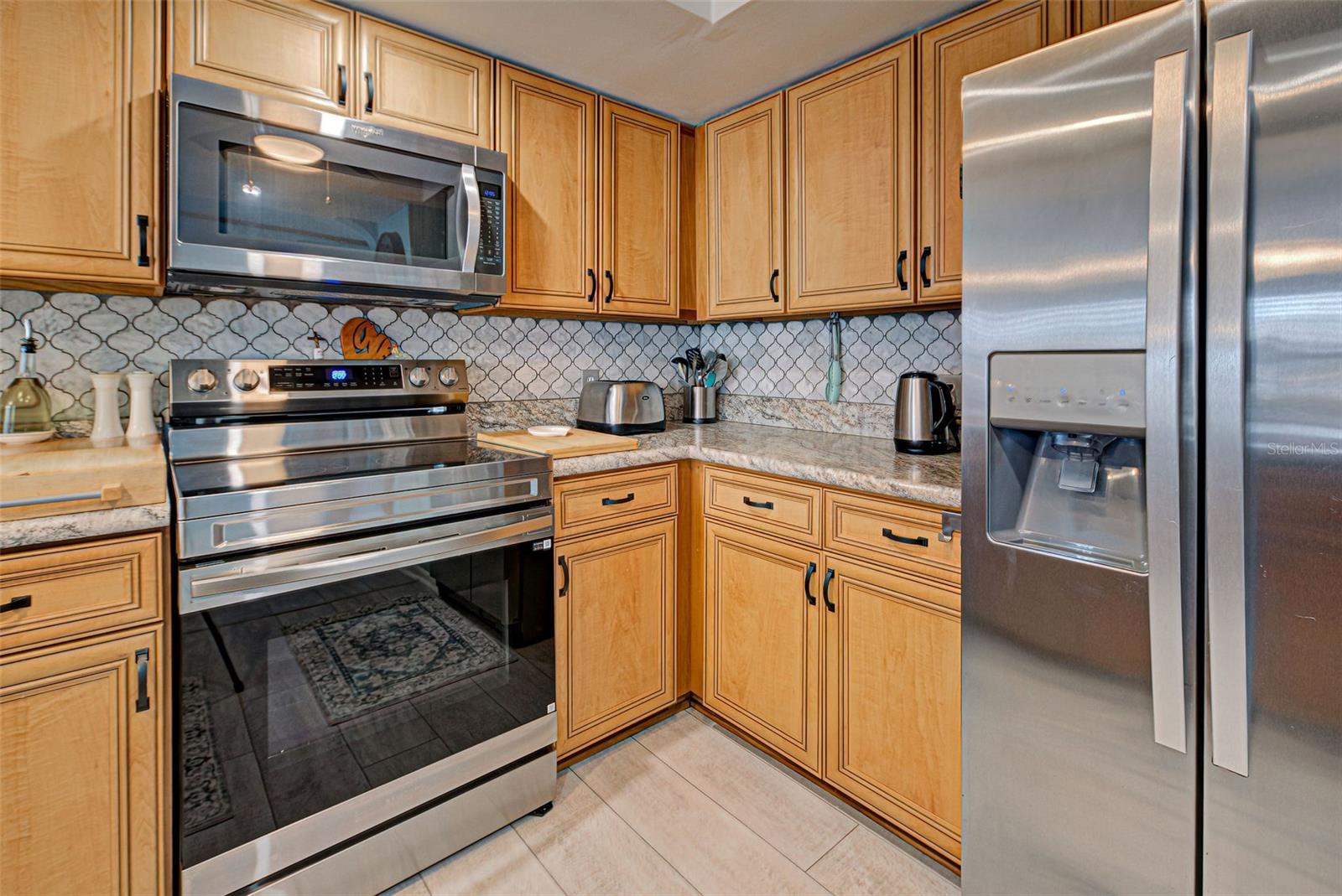 Image 30 of 60 For 5031 Beach Road 112