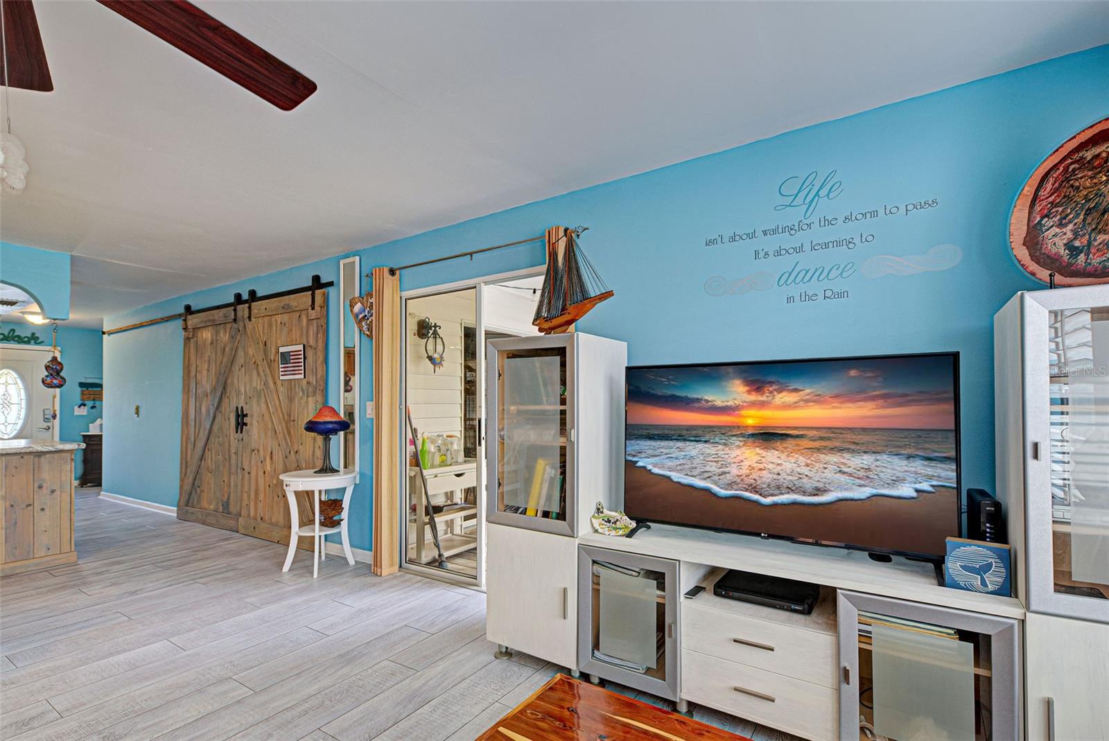 Image 40 of 60 For 5031 Beach Road 112