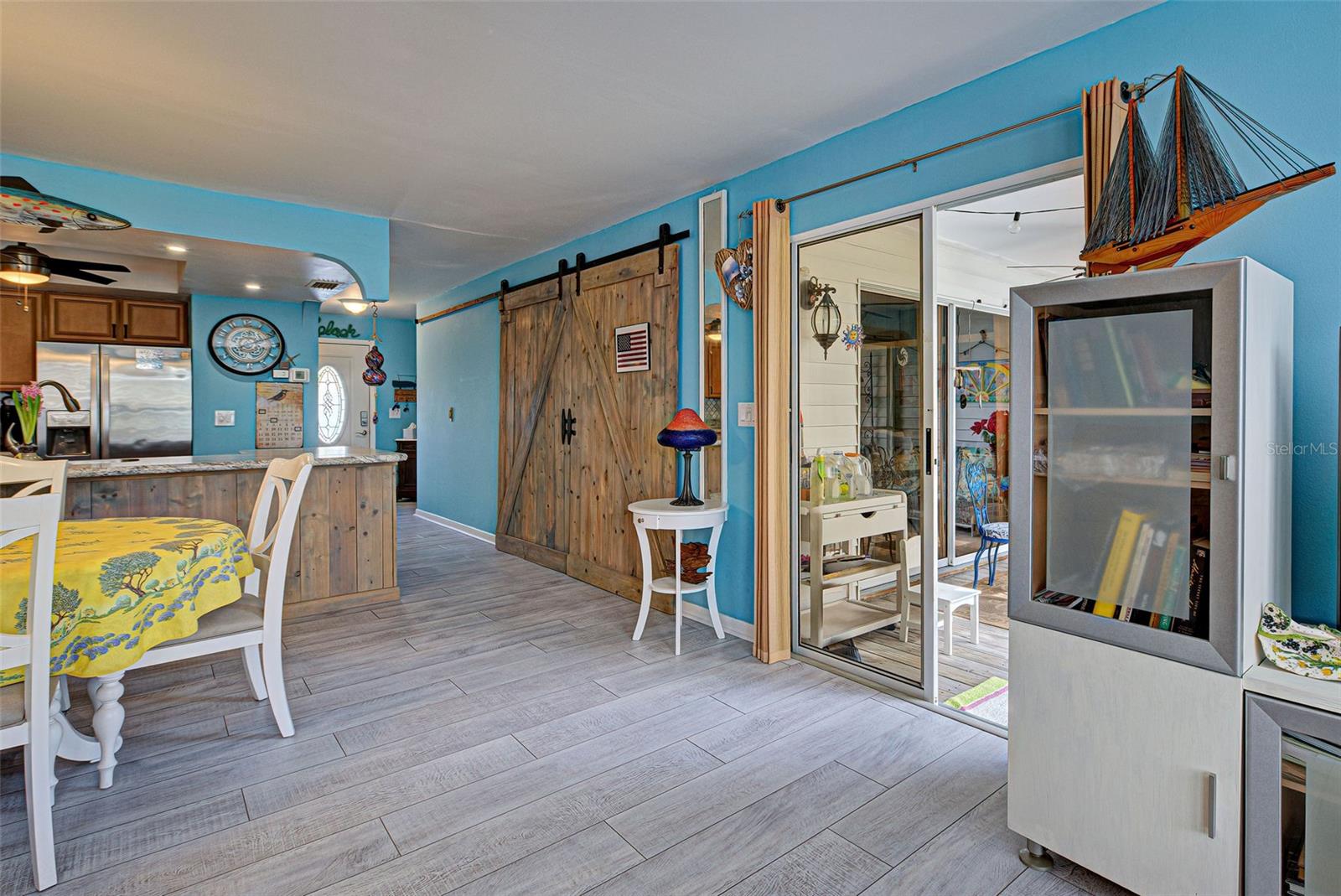 Image 42 of 60 For 5031 Beach Road 112