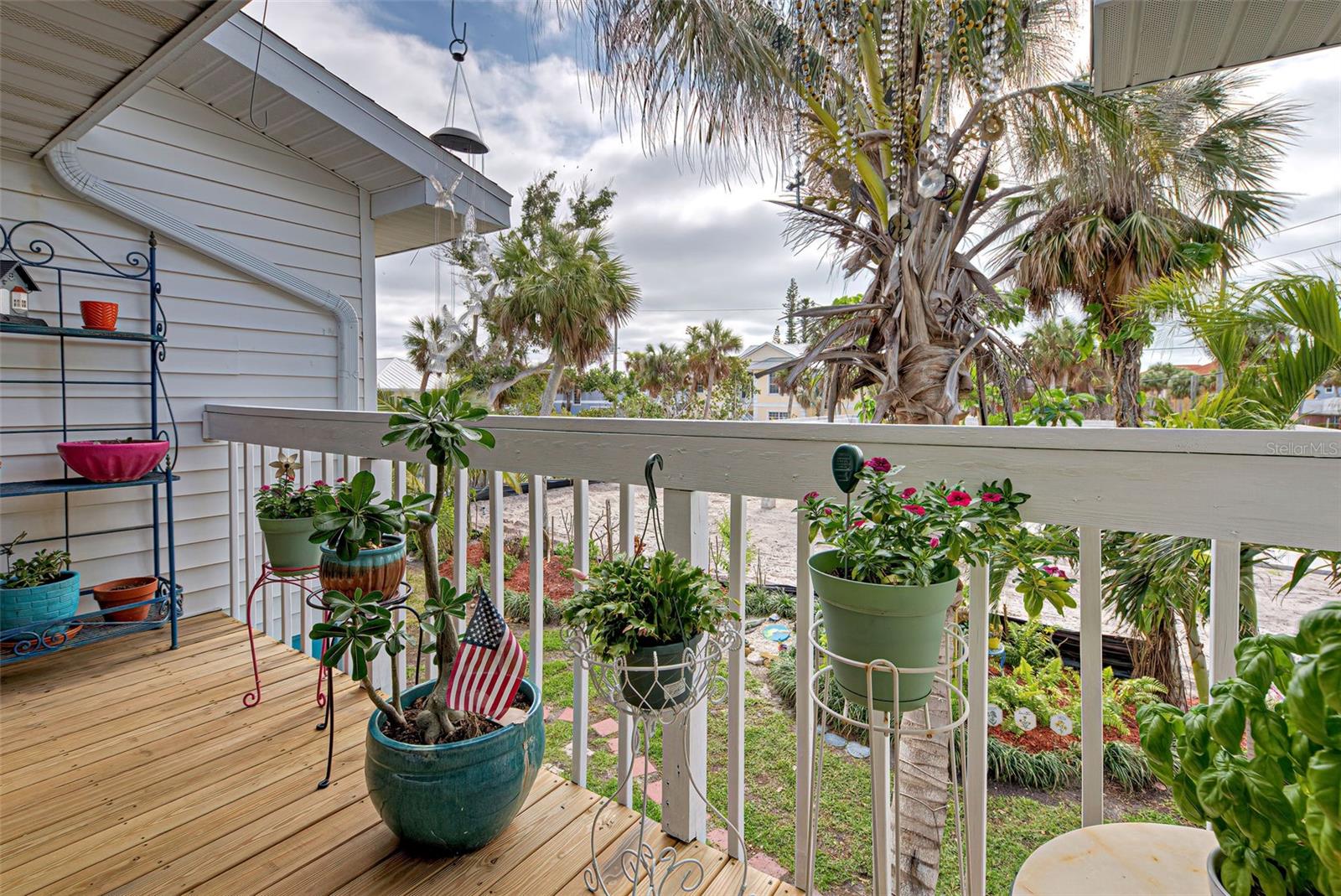 Image 44 of 60 For 5031 Beach Road 112