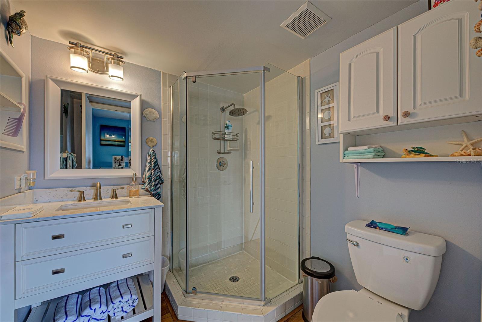 Image 56 of 60 For 5031 Beach Road 112