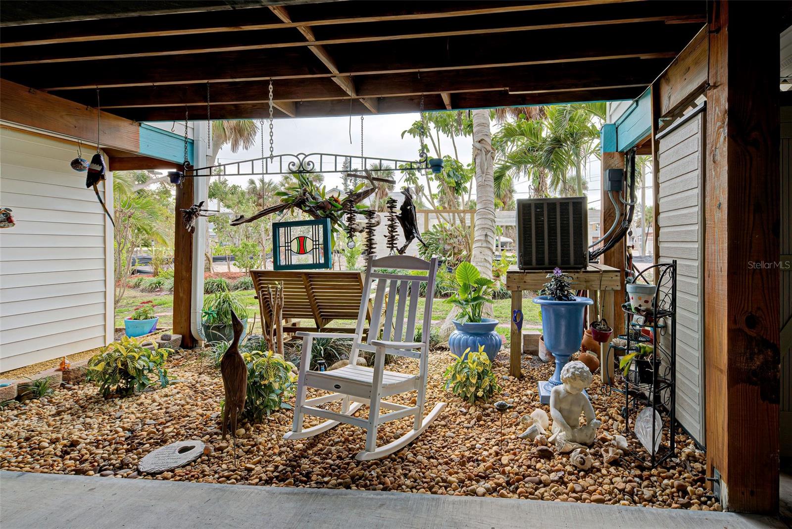 Image 6 of 60 For 5031 Beach Road 112