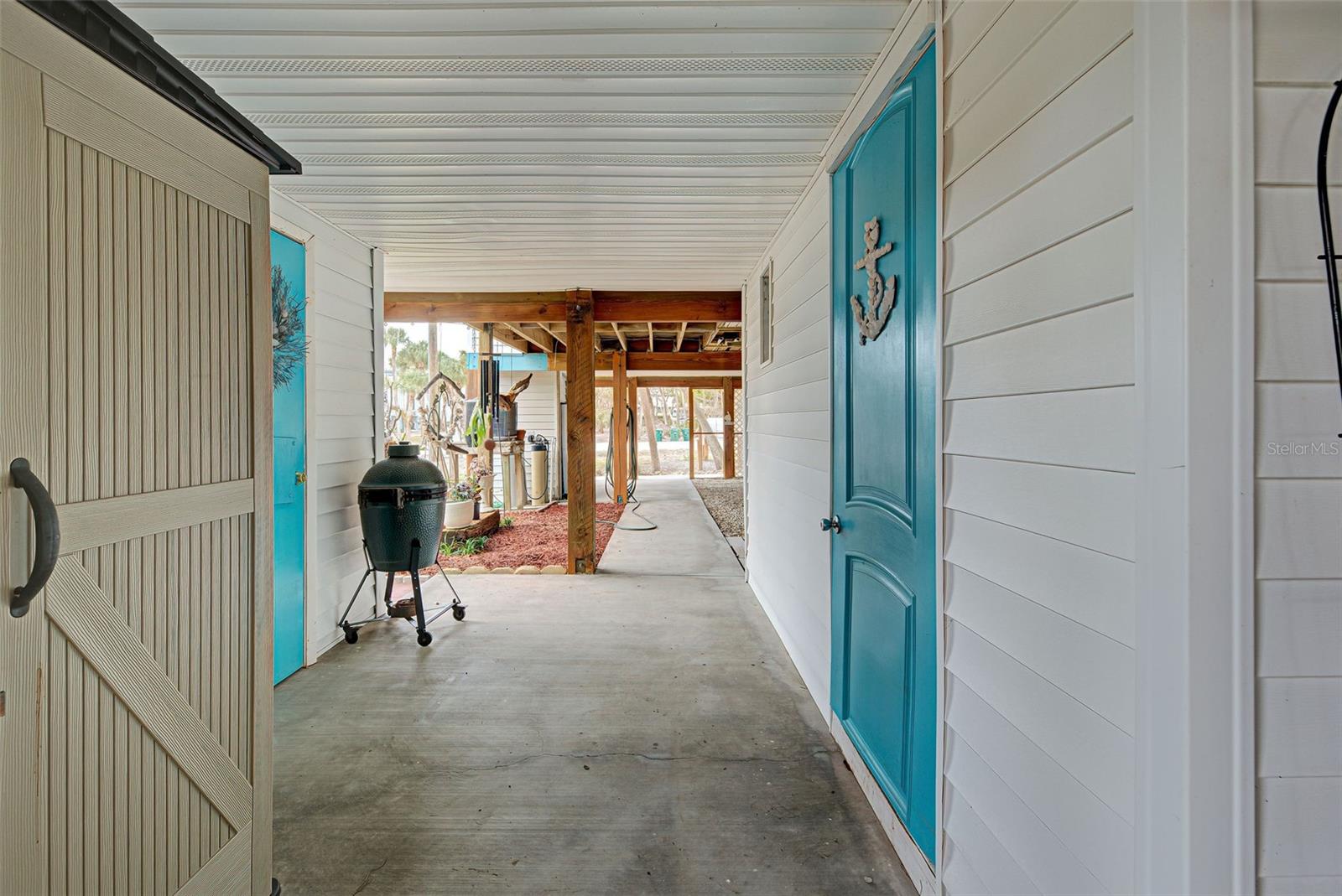 Image 8 of 60 For 5031 Beach Road 112