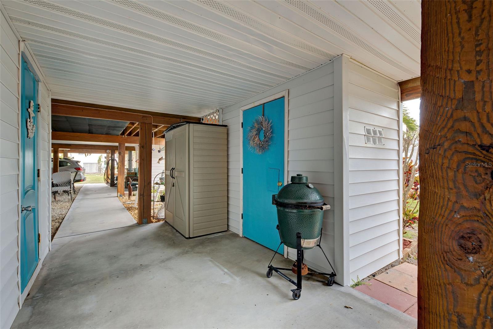 Image 9 of 60 For 5031 Beach Road 112