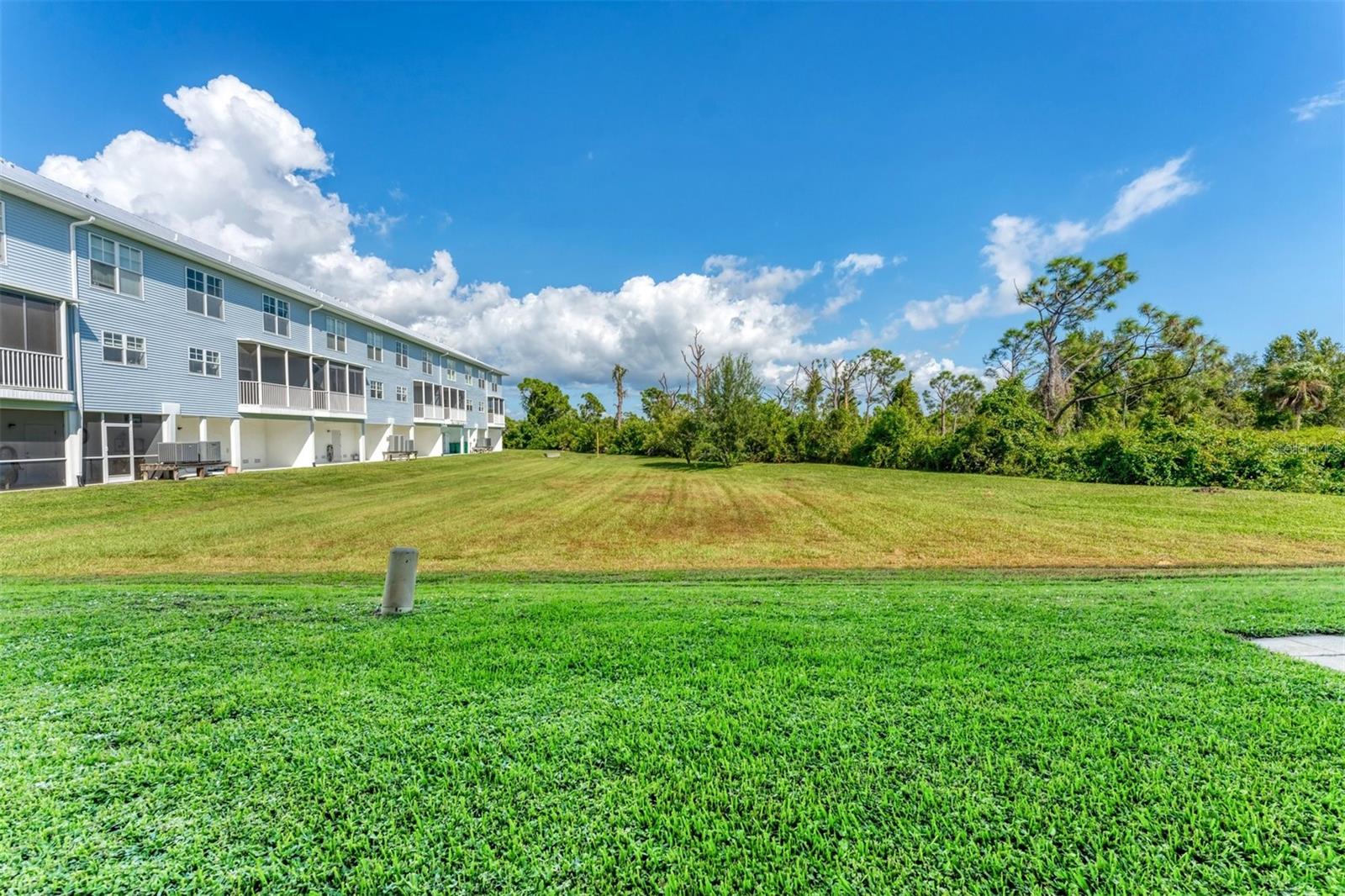 Image 26 of 31 For 3927 Cape Haze Drive 204