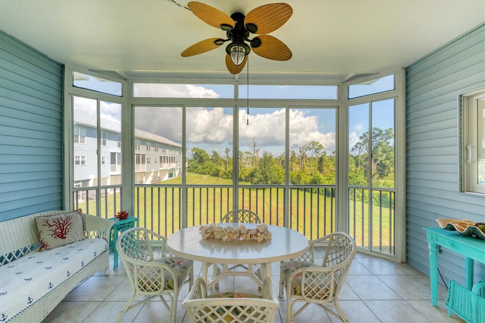 Image 9 of 31 For 3927 Cape Haze Drive 204