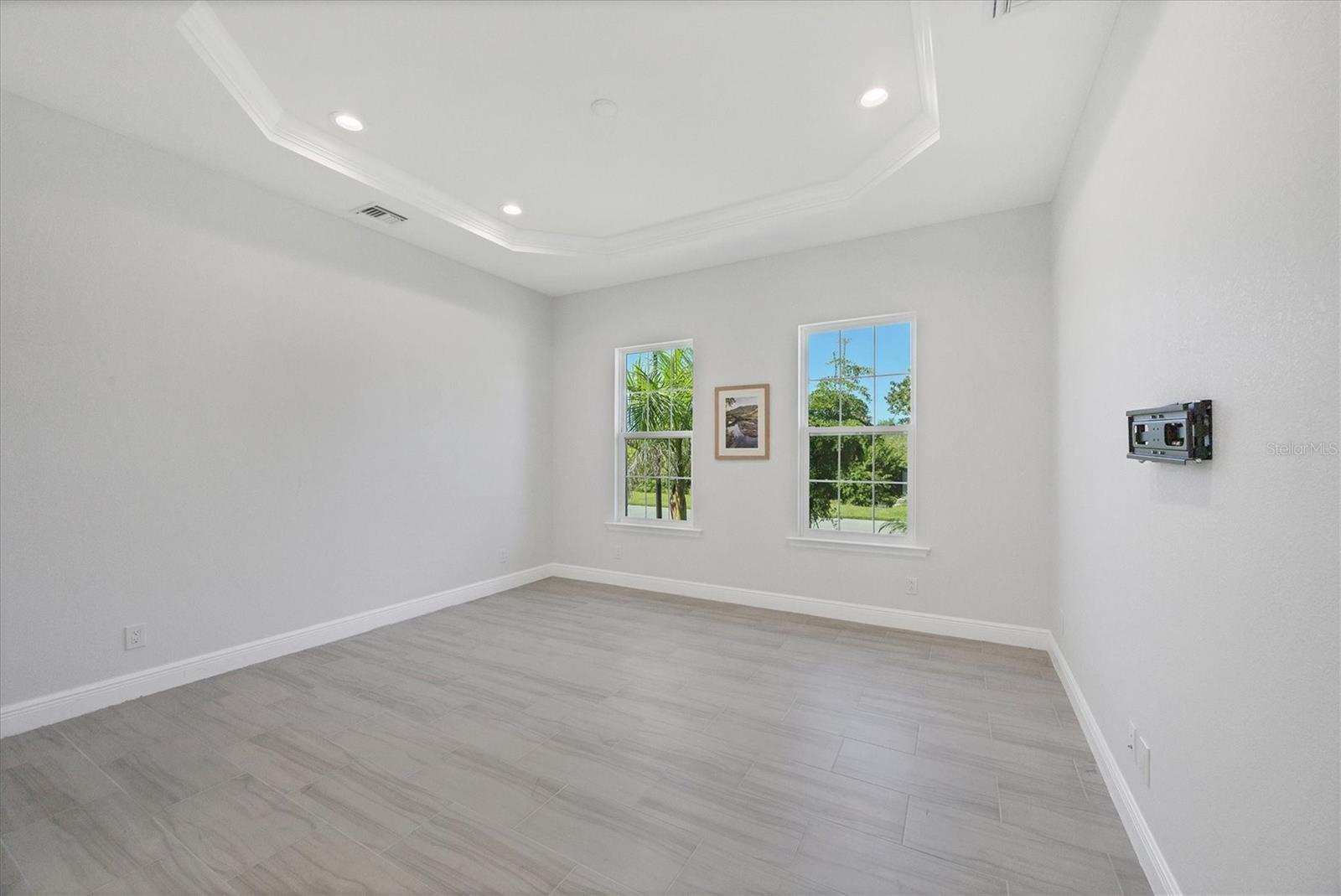 Image 17 of 39 For 8936 Conch Avenue