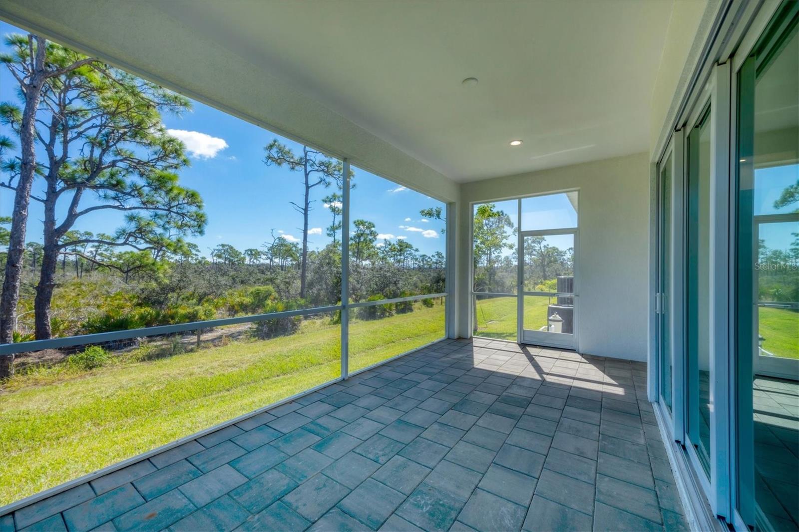 Image 22 of 39 For 8936 Conch Avenue