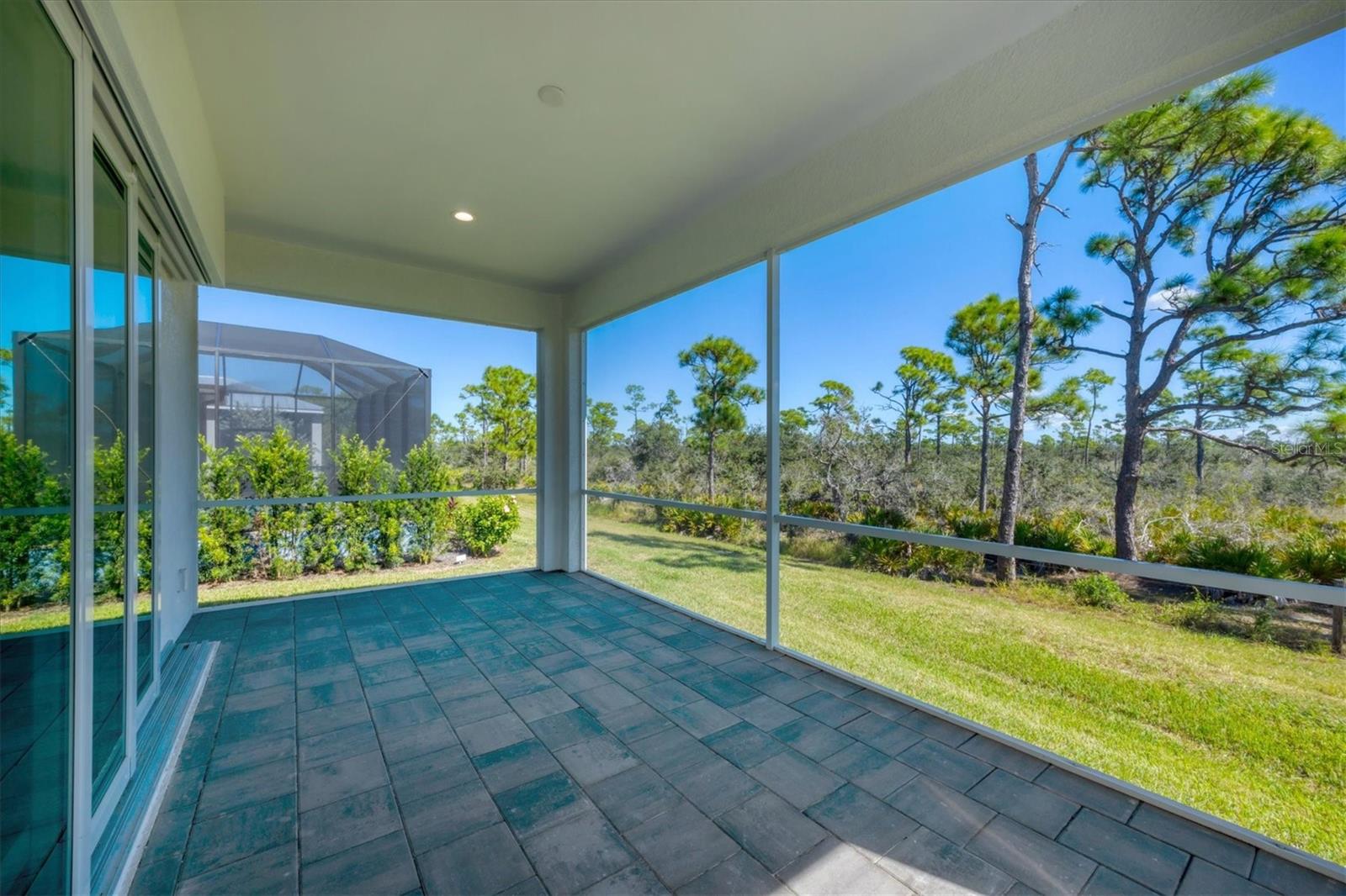 Image 23 of 39 For 8936 Conch Avenue