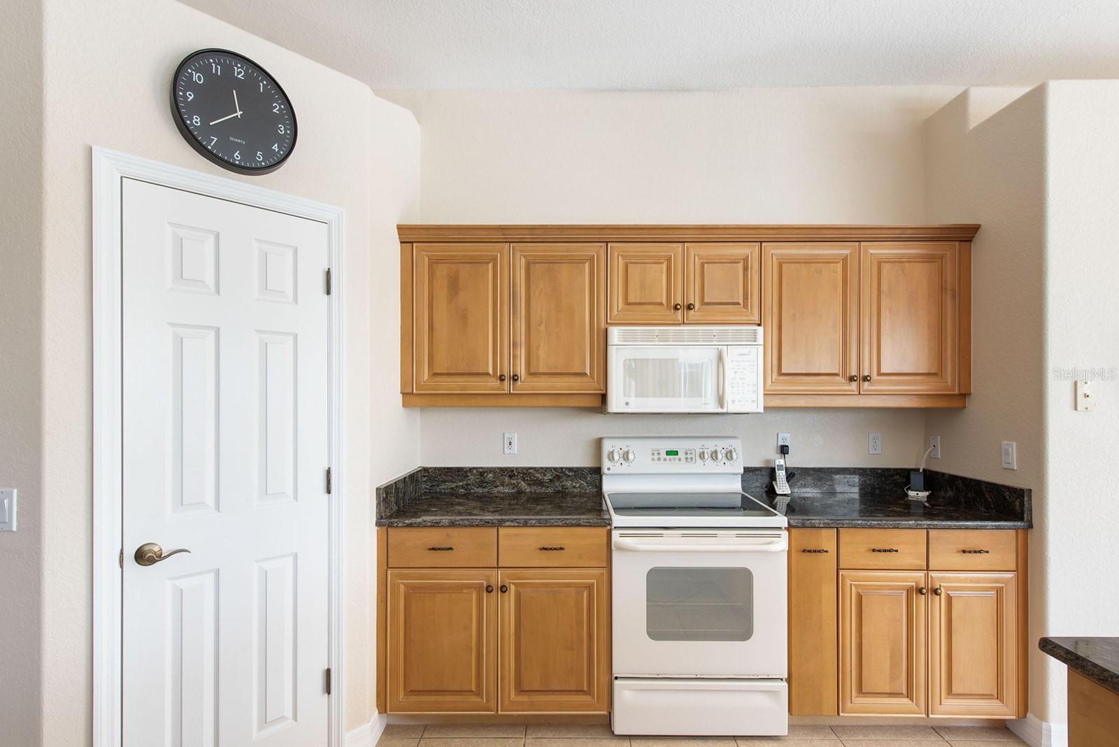 Image 13 of 49 For 110 Barracuda Drive