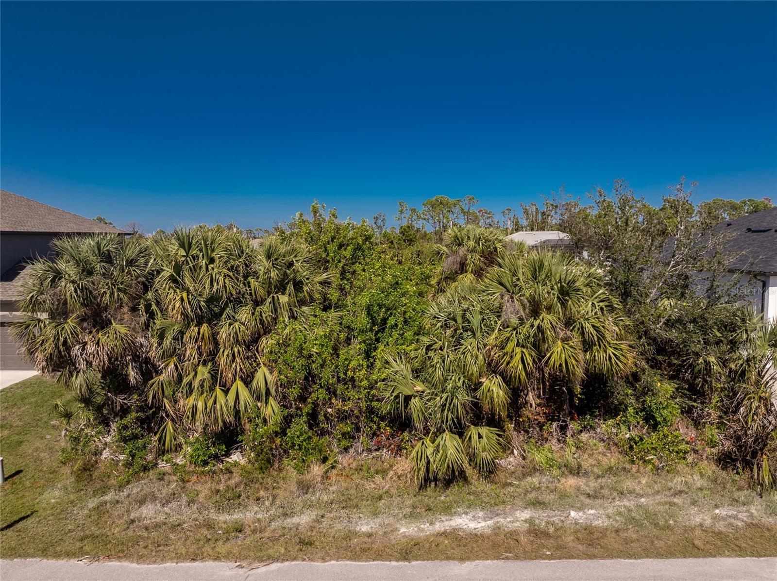 Image 10 of 12 For 15056 Hennipen Circle