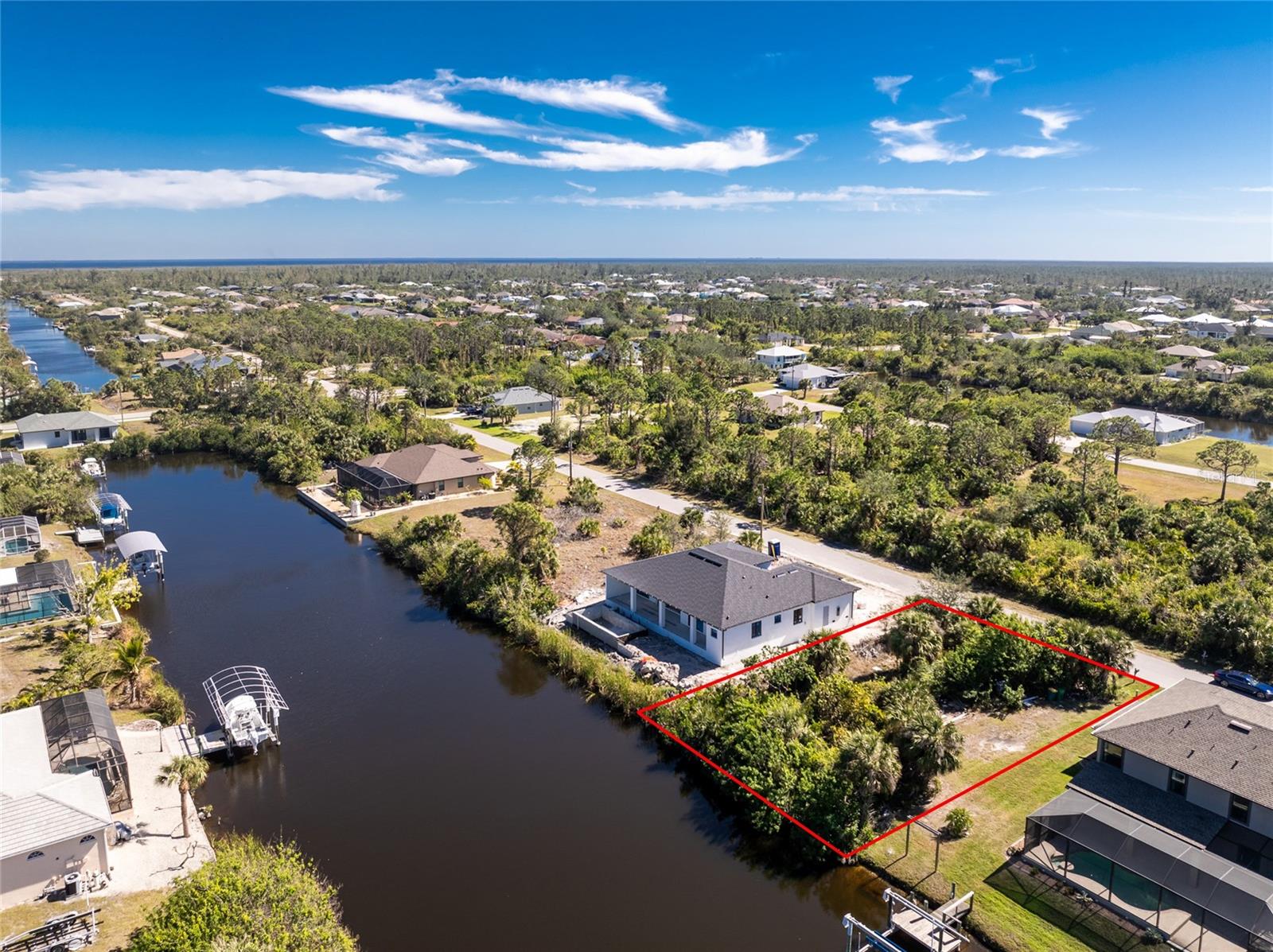 Image 4 of 12 For 15056 Hennipen Circle