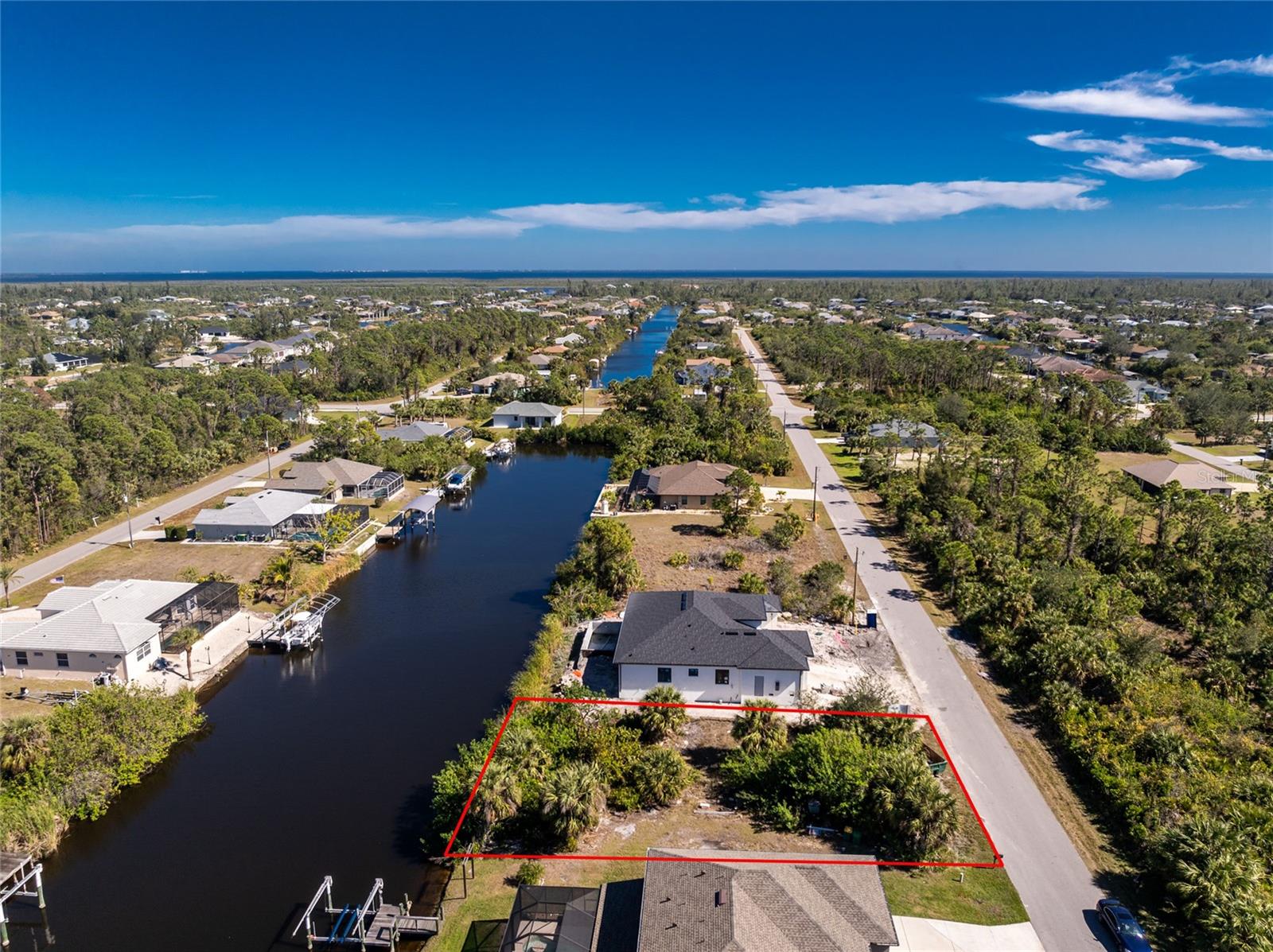 Image 5 of 12 For 15056 Hennipen Circle