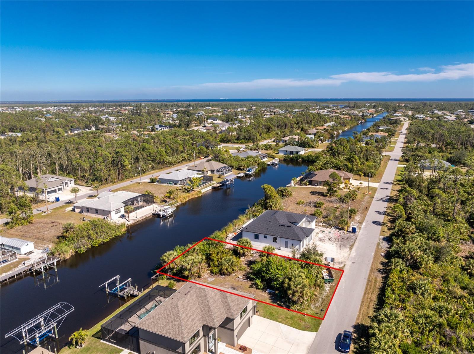 Image 7 of 12 For 15056 Hennipen Circle