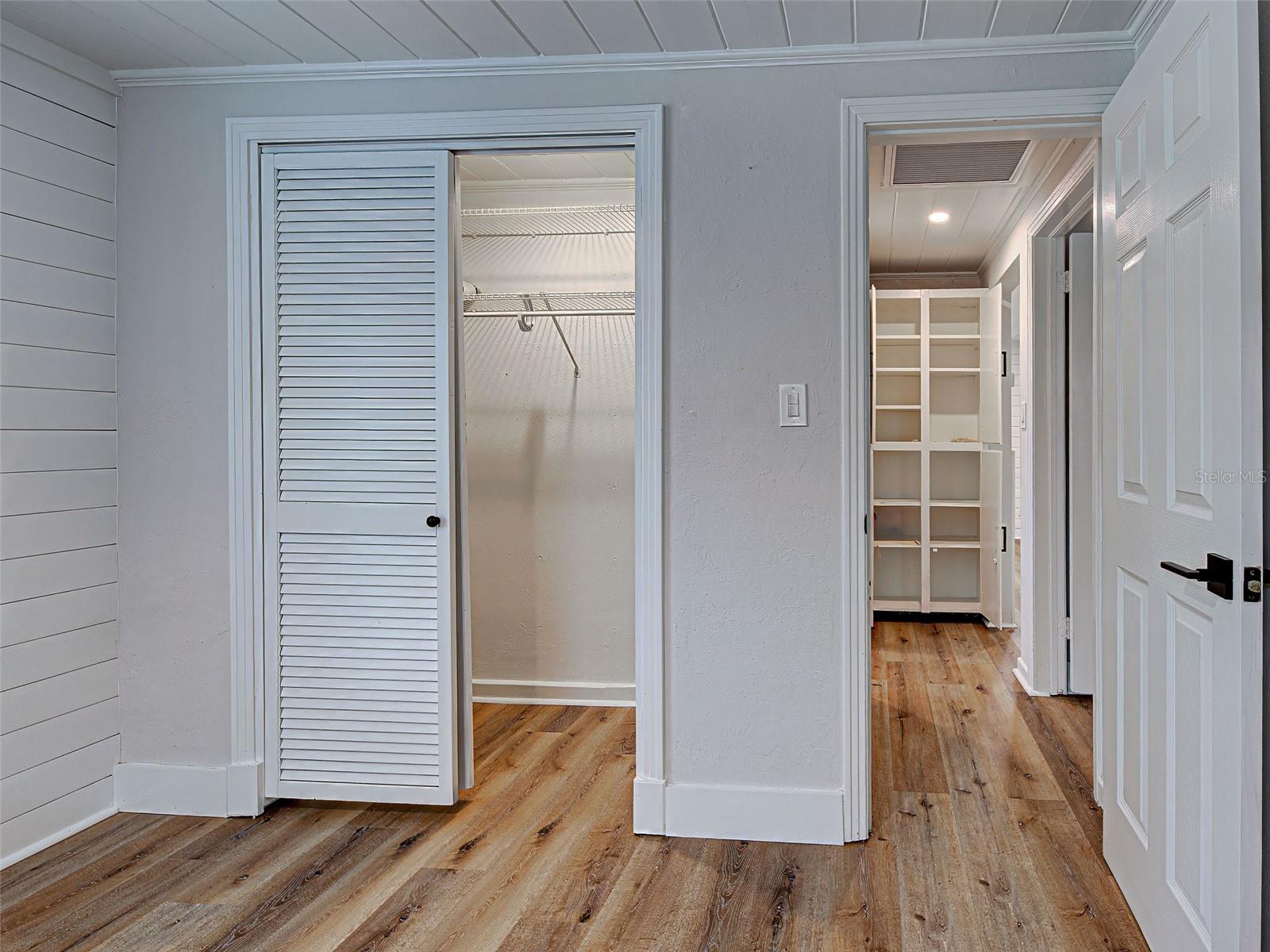 Image 27 of 38 For 415 Yale Street