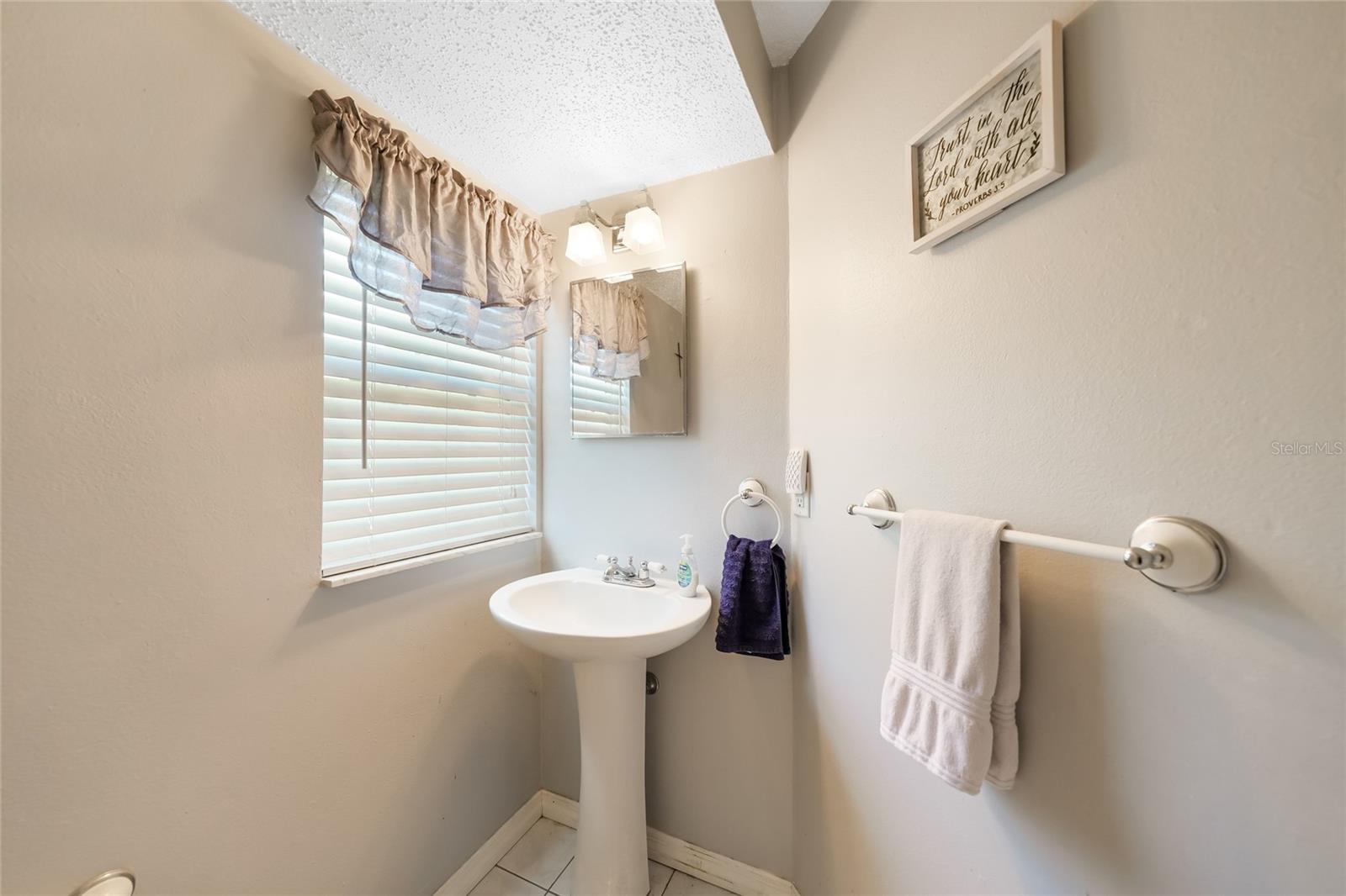 Image 14 of 41 For 948 Tropical Avenue Nw