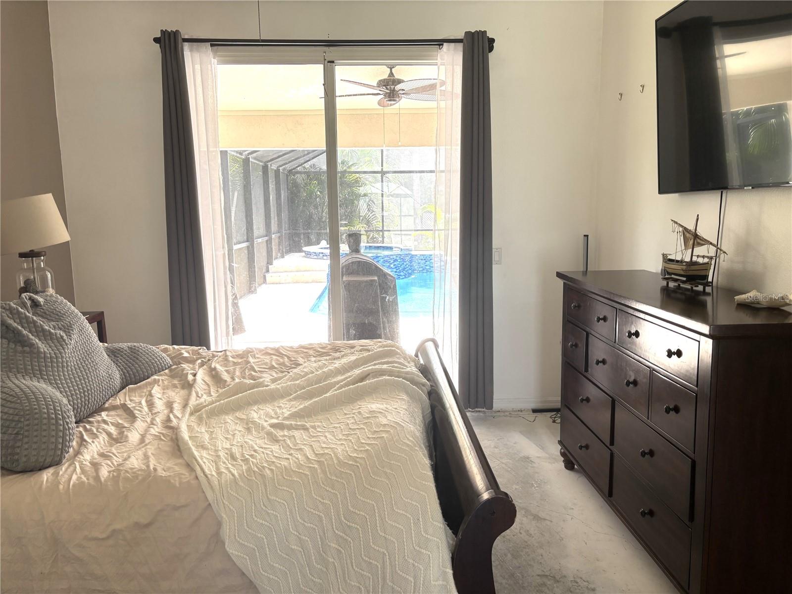 Image 18 of 34 For 257 Broadmoor Lane