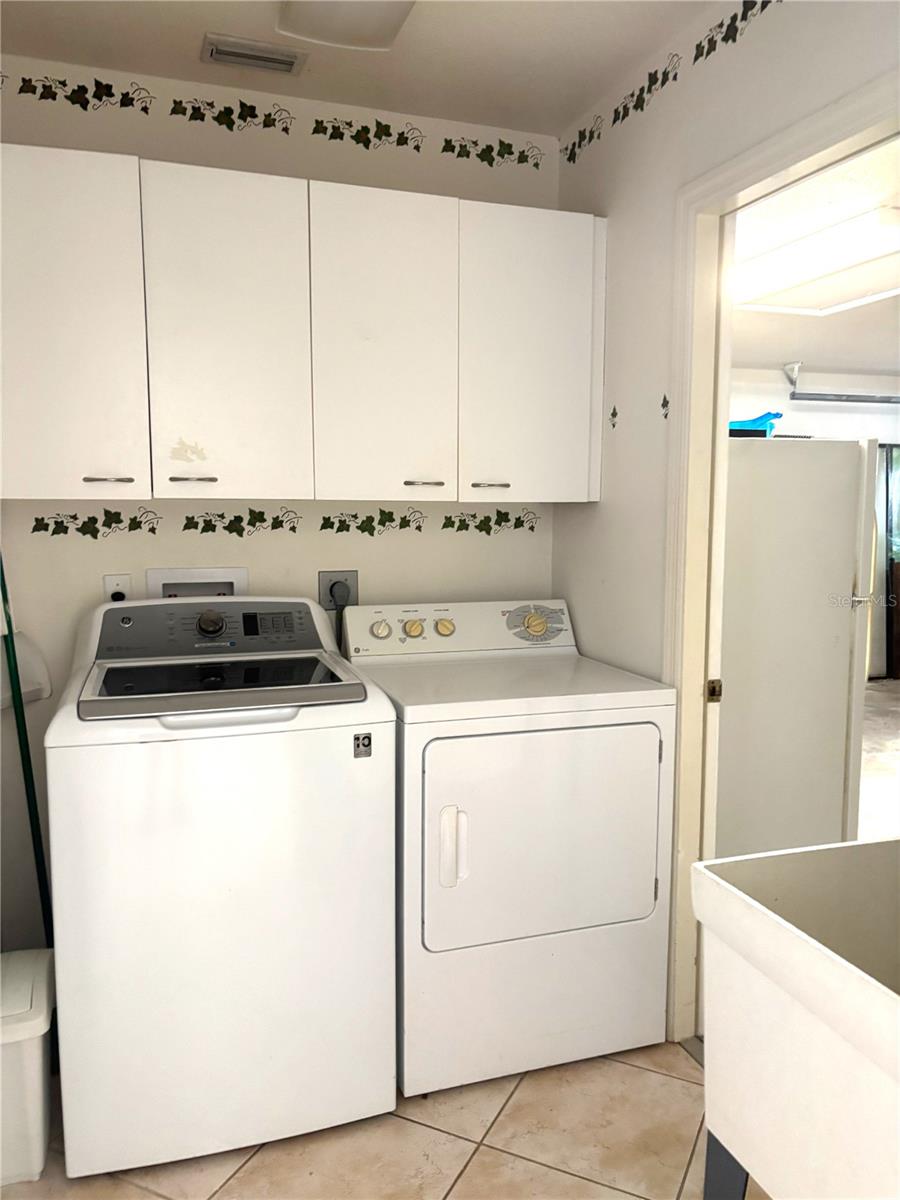 Image 32 of 34 For 257 Broadmoor Lane