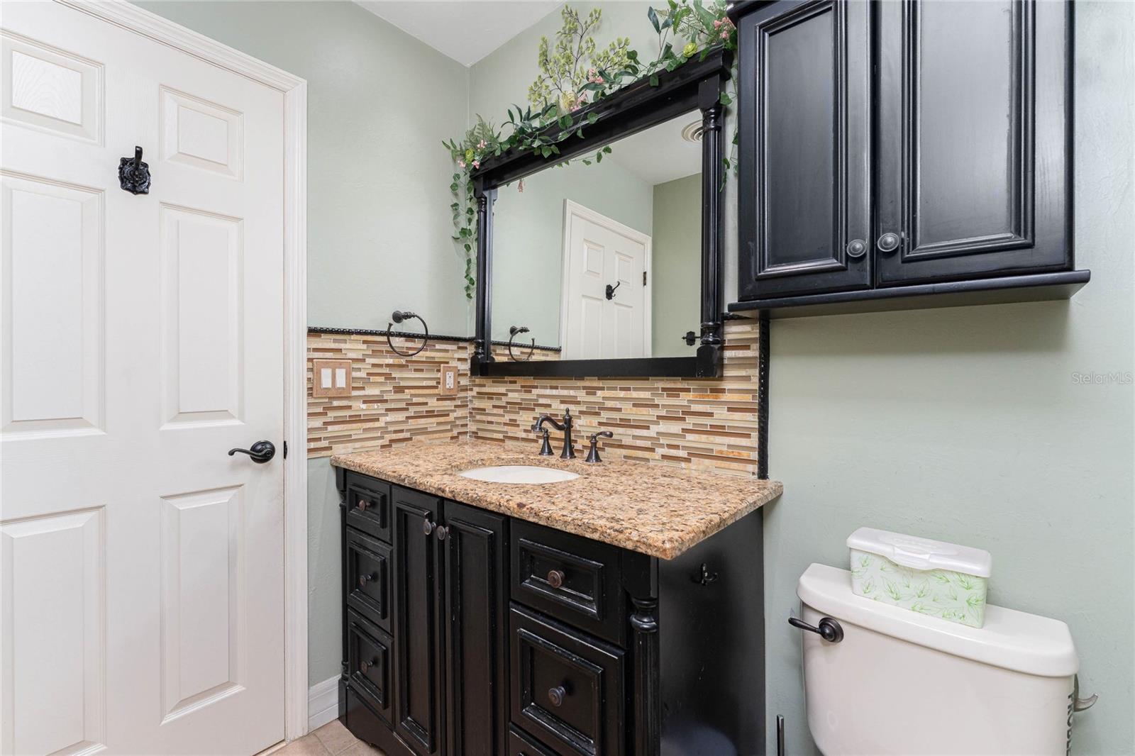 Image 29 of 52 For 1040 Oleander Street