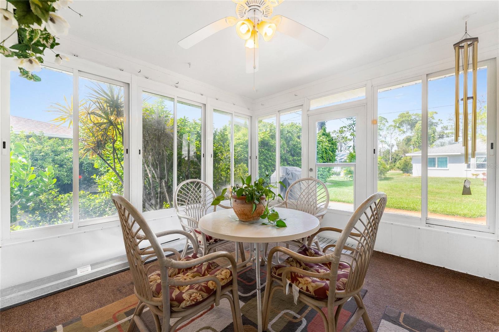 Image 3 of 52 For 1040 Oleander Street