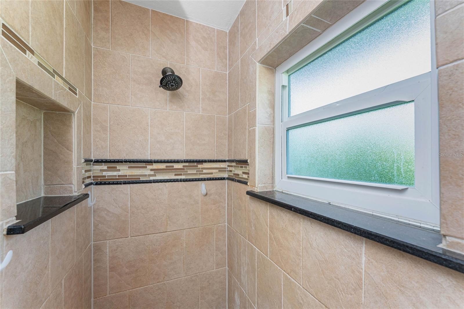 Image 30 of 52 For 1040 Oleander Street