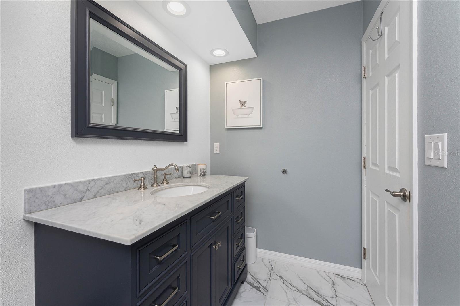 Image 36 of 52 For 1040 Oleander Street