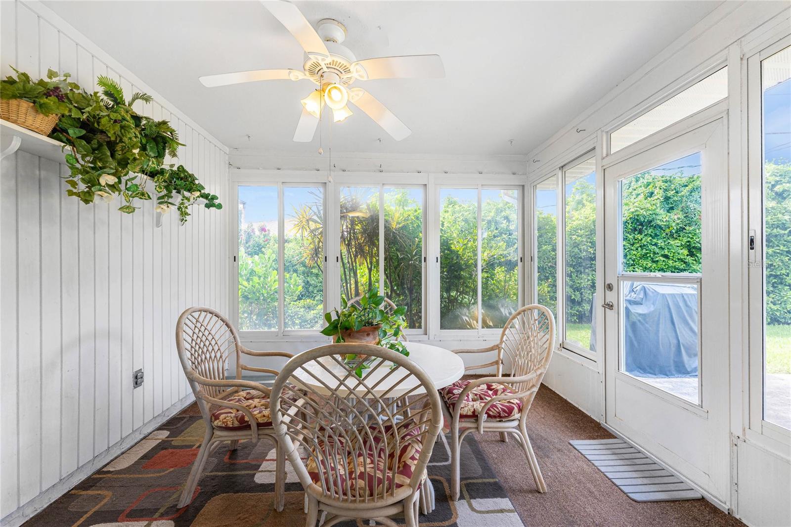 Image 37 of 52 For 1040 Oleander Street