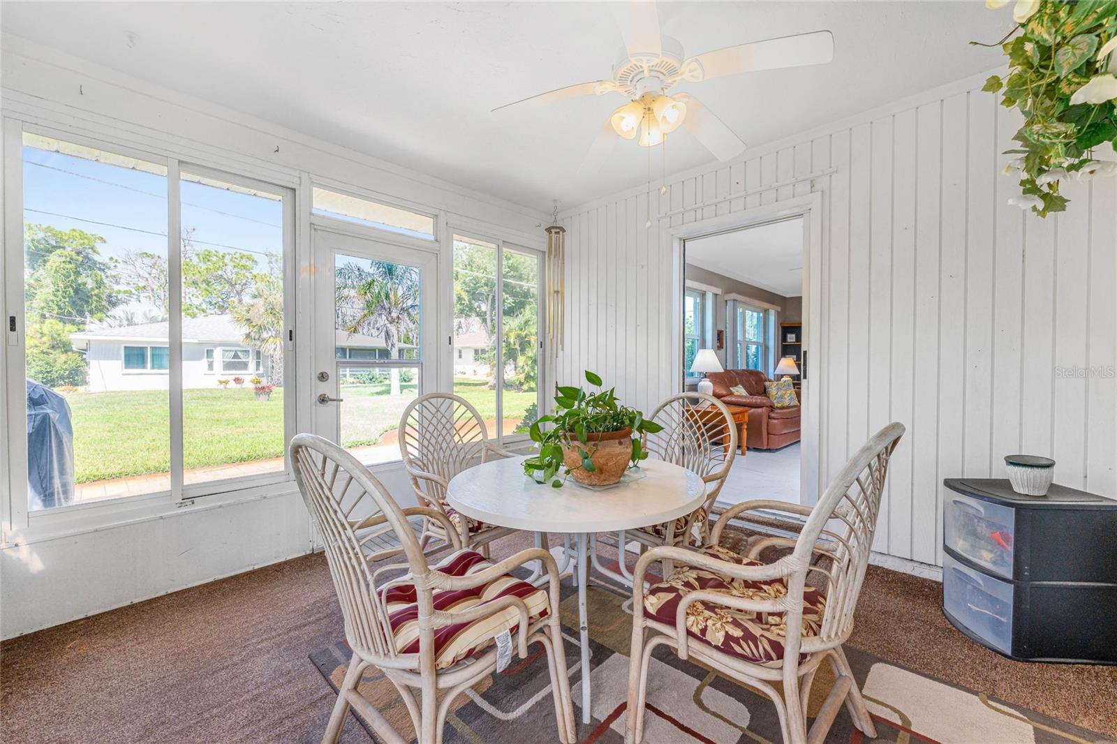 Image 38 of 52 For 1040 Oleander Street