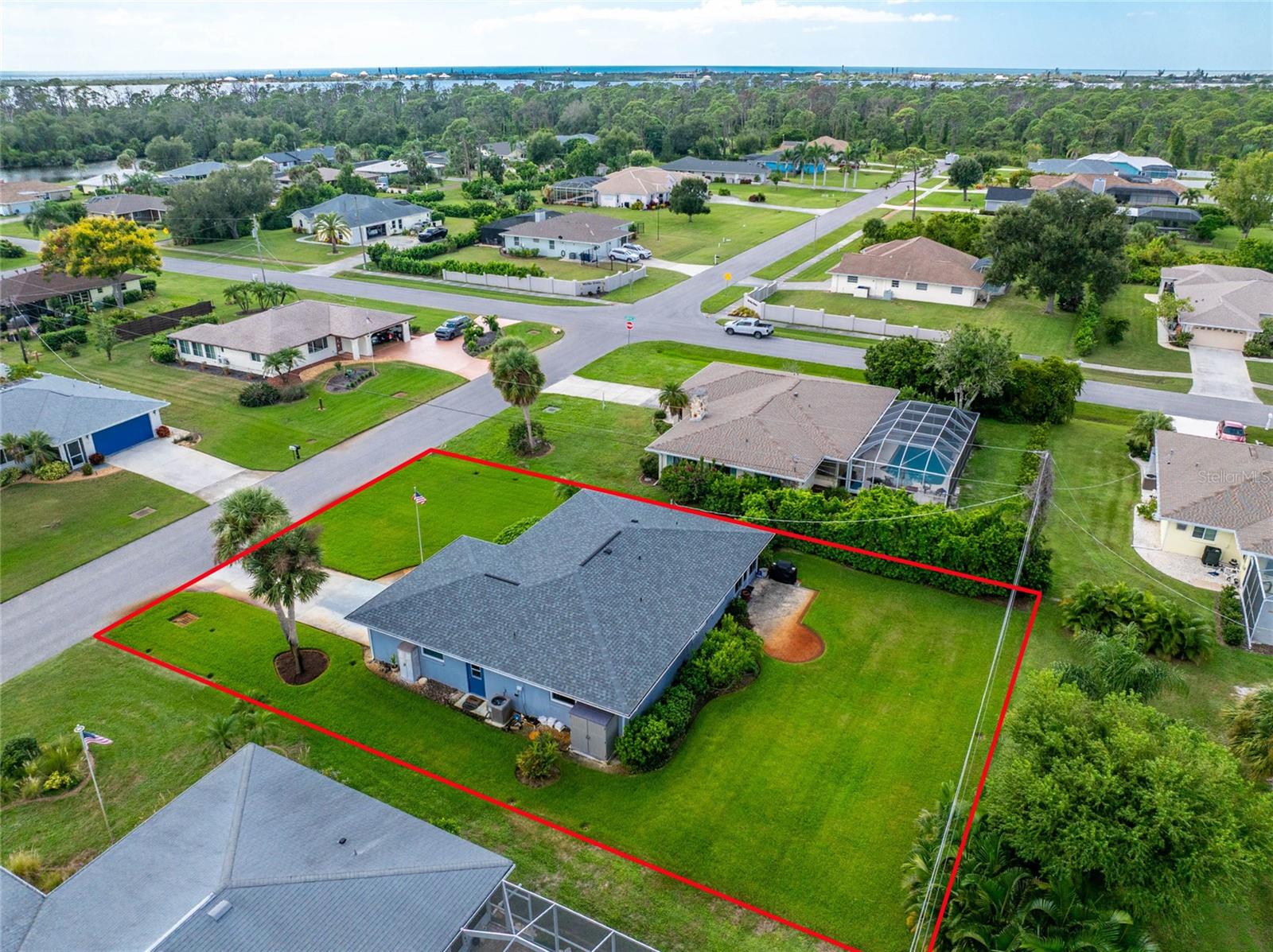 Image 47 of 52 For 1040 Oleander Street