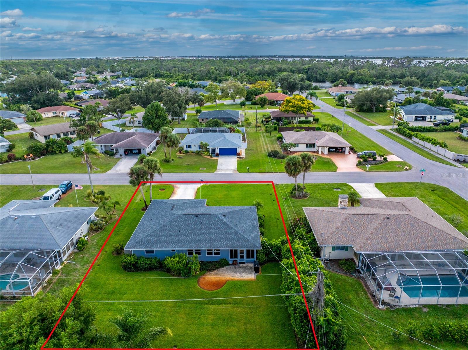 Image 51 of 52 For 1040 Oleander Street