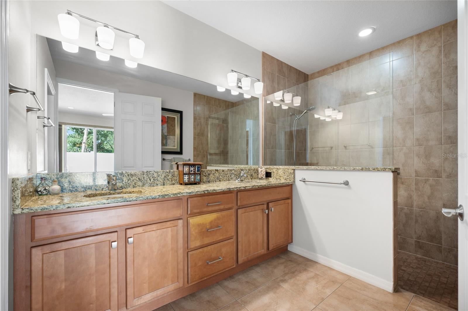 Image 21 of 40 For 28104 Pablo Picasso Drive