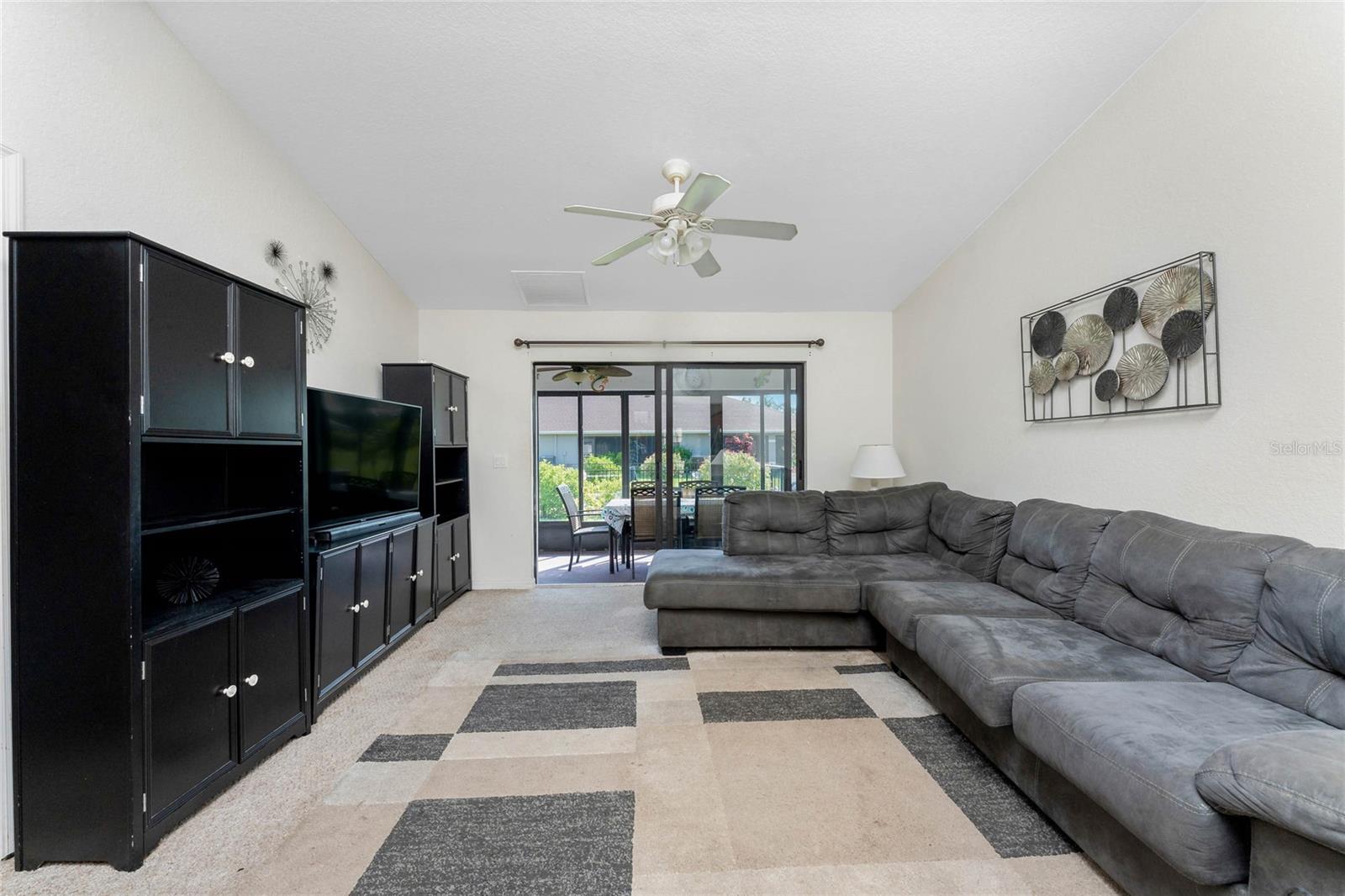 Image 14 of 46 For 231 Rotonda Boulevard W B2