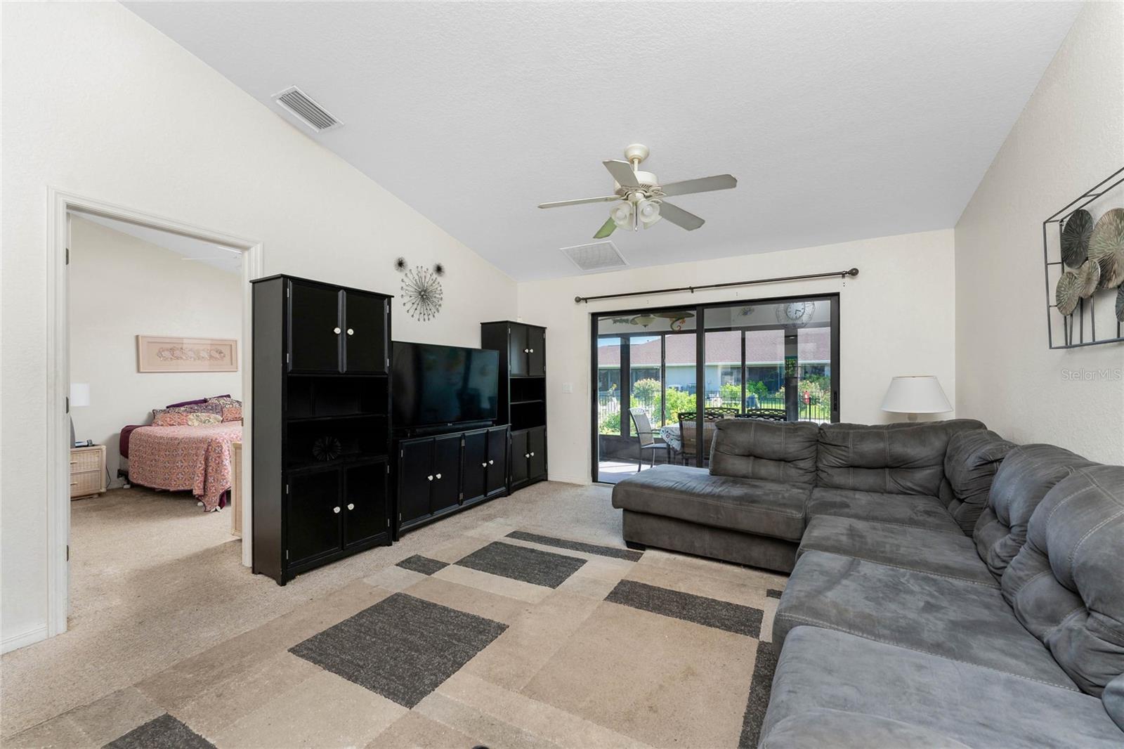Image 15 of 46 For 231 Rotonda Boulevard W B2