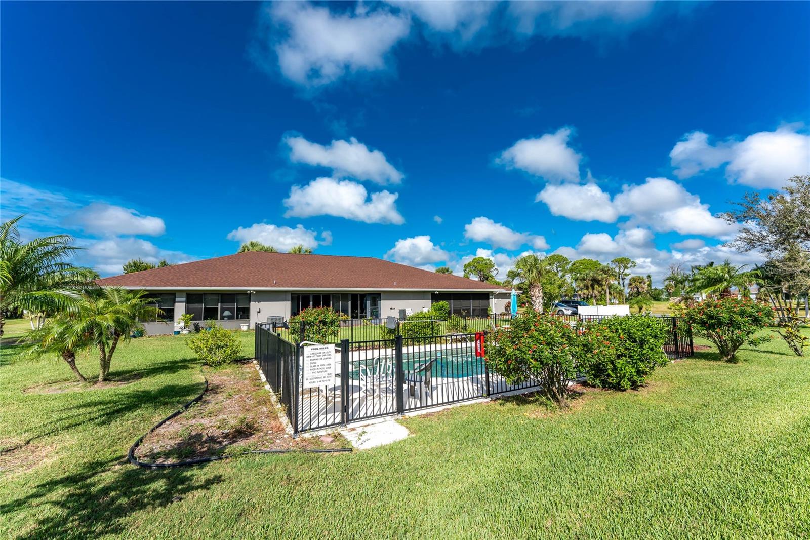 Image 32 of 46 For 231 Rotonda Boulevard W B2