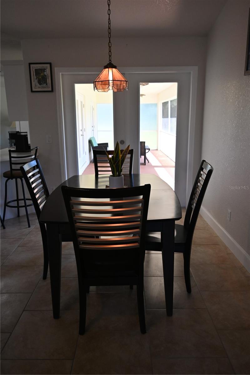 Image 25 of 60 For 5378 Dunsmuir Road