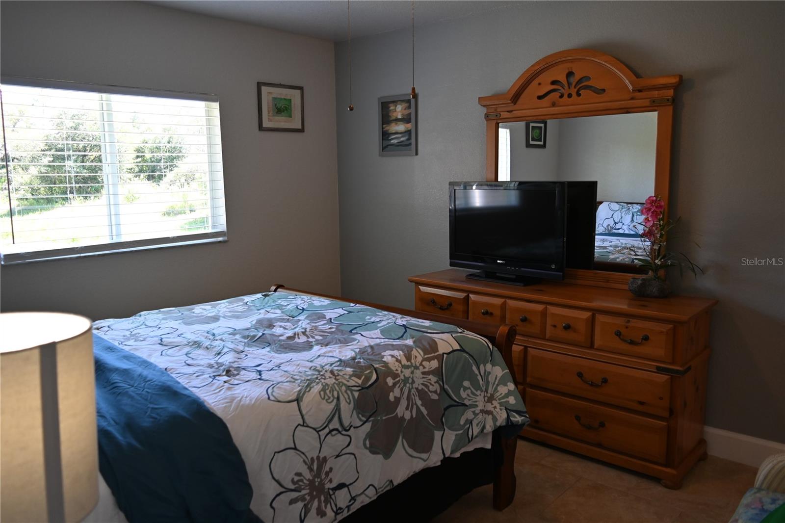 Image 35 of 60 For 5378 Dunsmuir Road