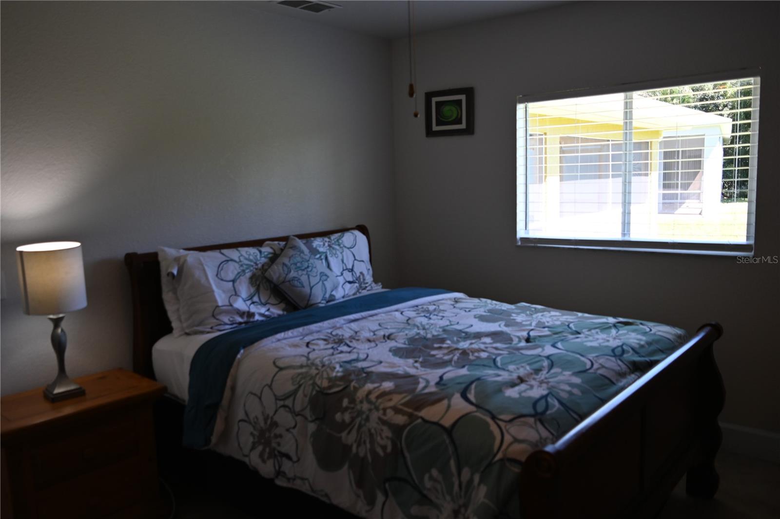 Image 36 of 60 For 5378 Dunsmuir Road