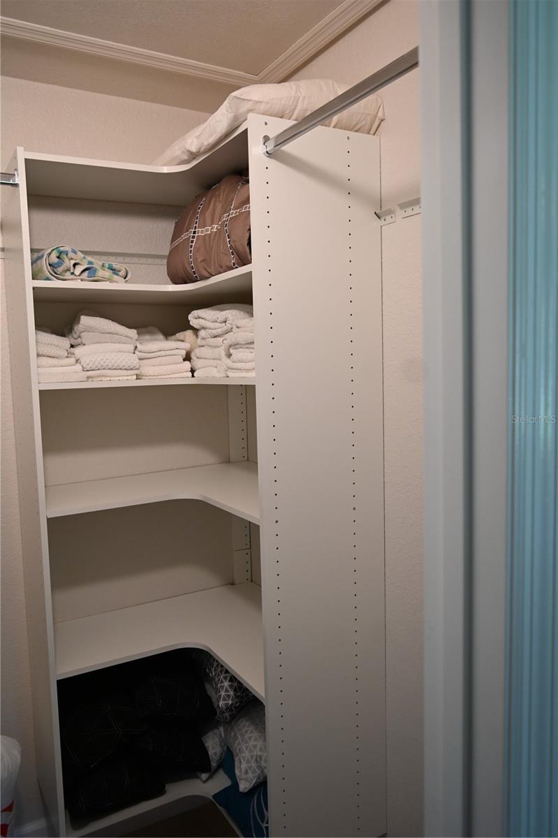 Image 40 of 60 For 5378 Dunsmuir Road