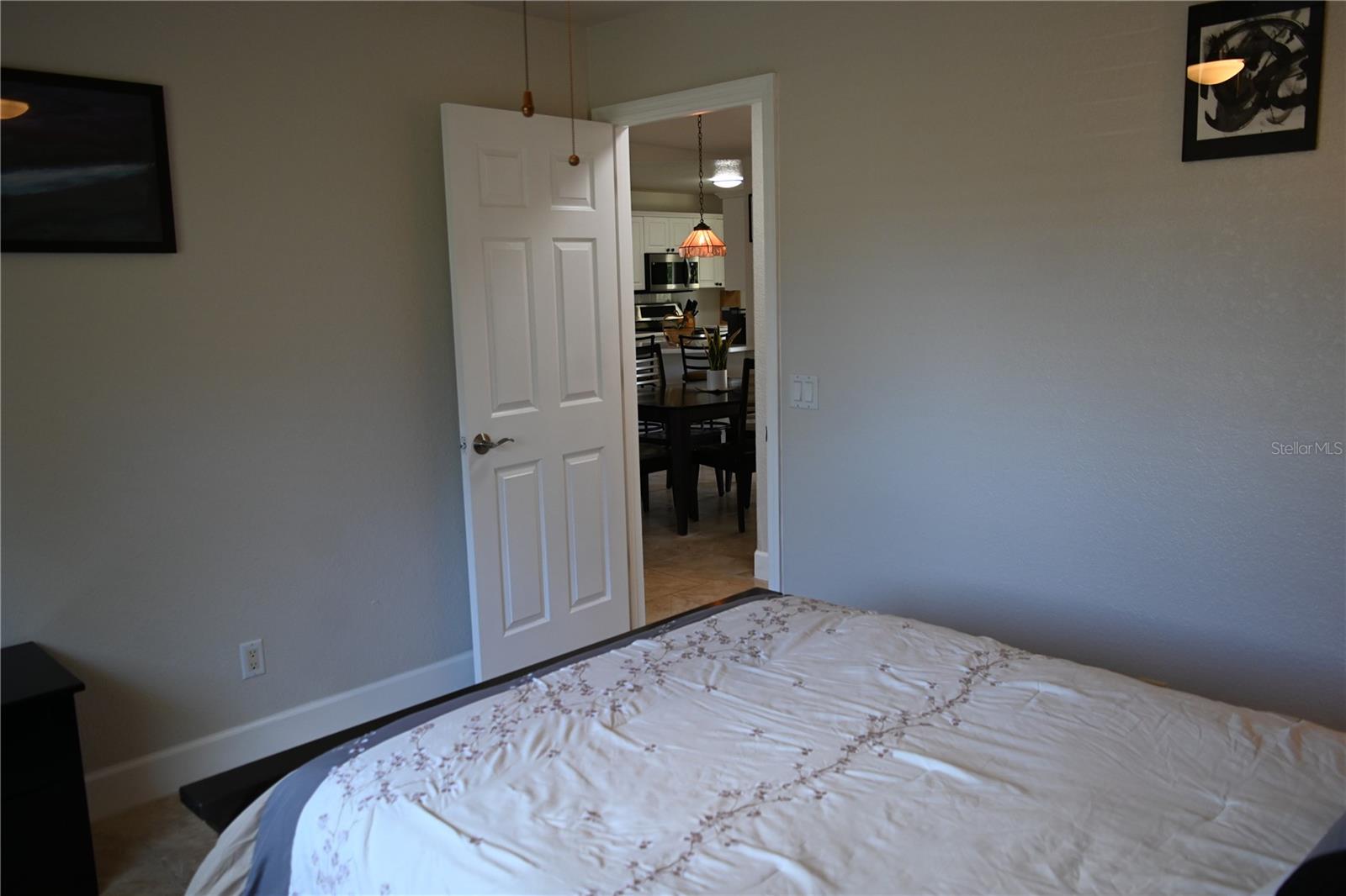 Image 48 of 60 For 5378 Dunsmuir Road