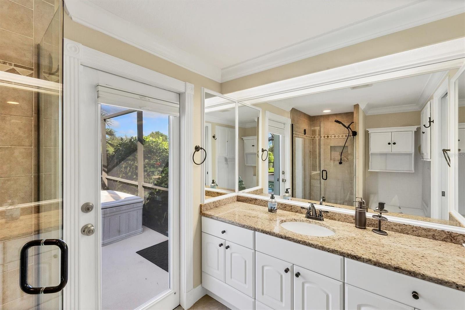 Image 21 of 35 For 14494 Lillian Circle