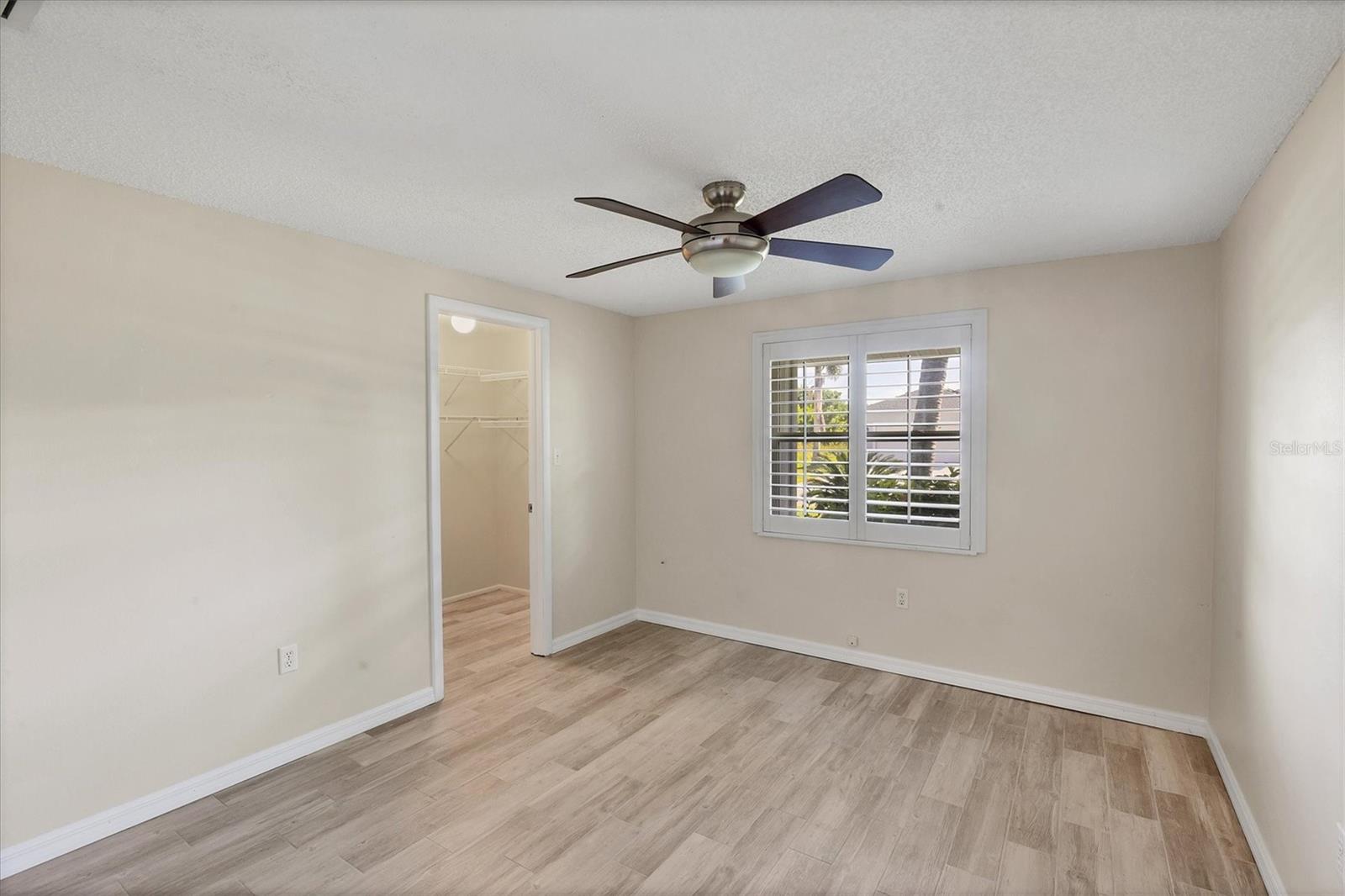 Image 26 of 35 For 14494 Lillian Circle