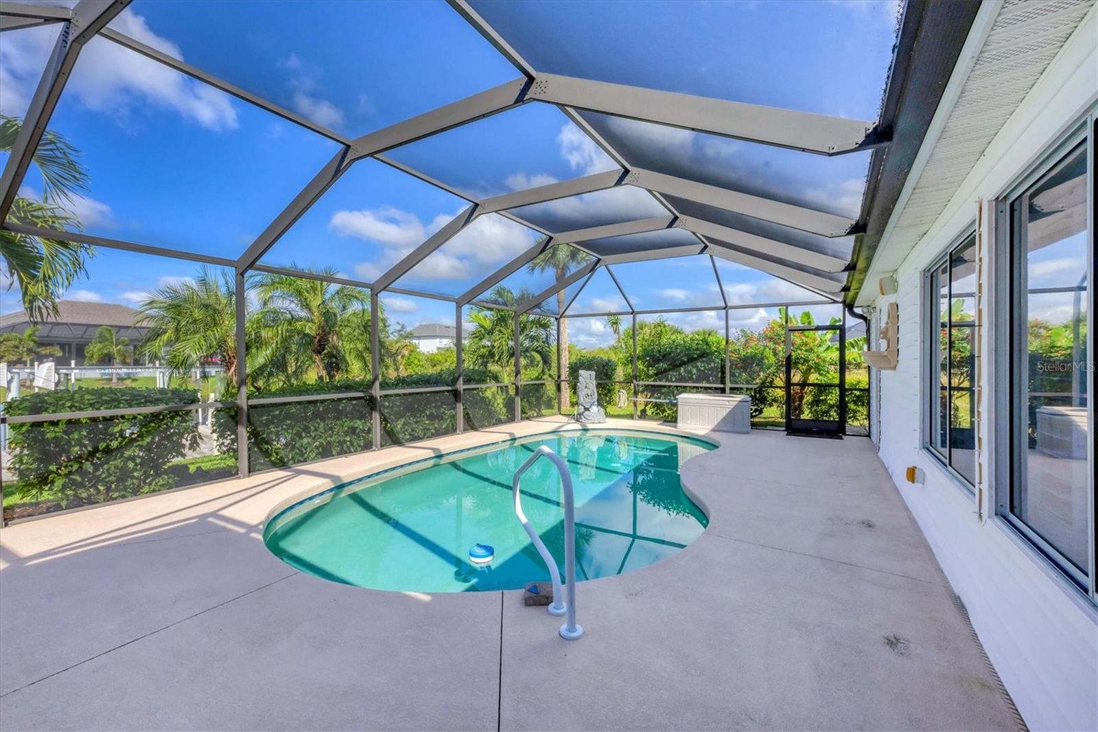 Image 28 of 35 For 14494 Lillian Circle