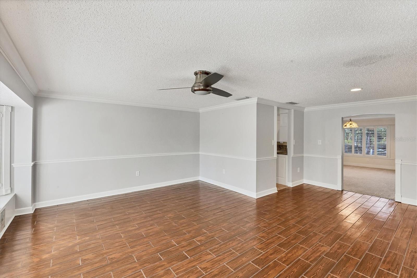 Image 8 of 35 For 14494 Lillian Circle