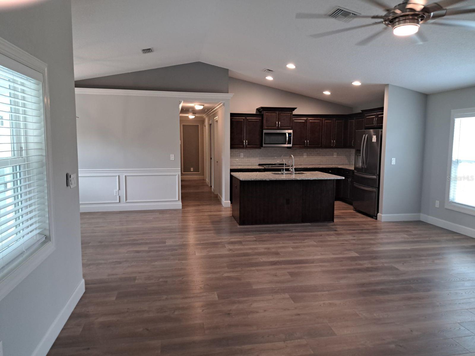 Image 5 of 20 For 2819 Yacolt Avenue