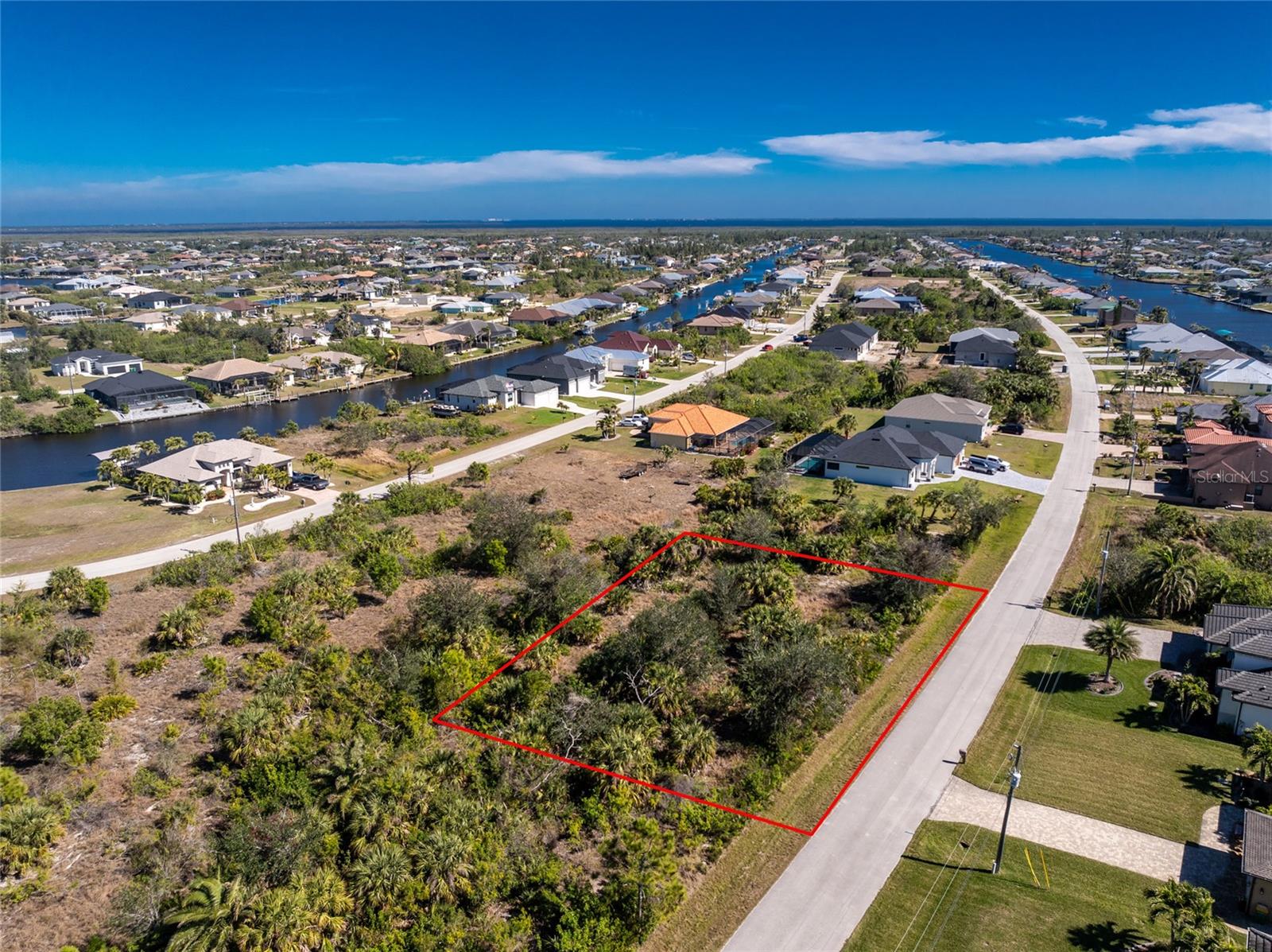 Image 2 of 11 For 15453 And 15461 Alsask Circle