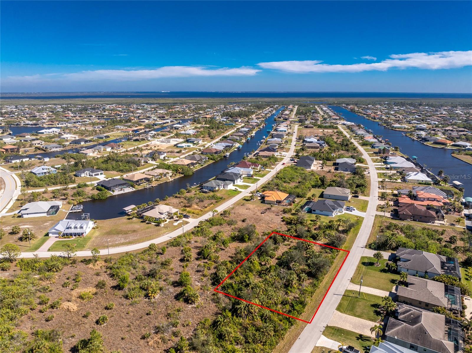 Image 8 of 11 For 15453 And 15461 Alsask Circle