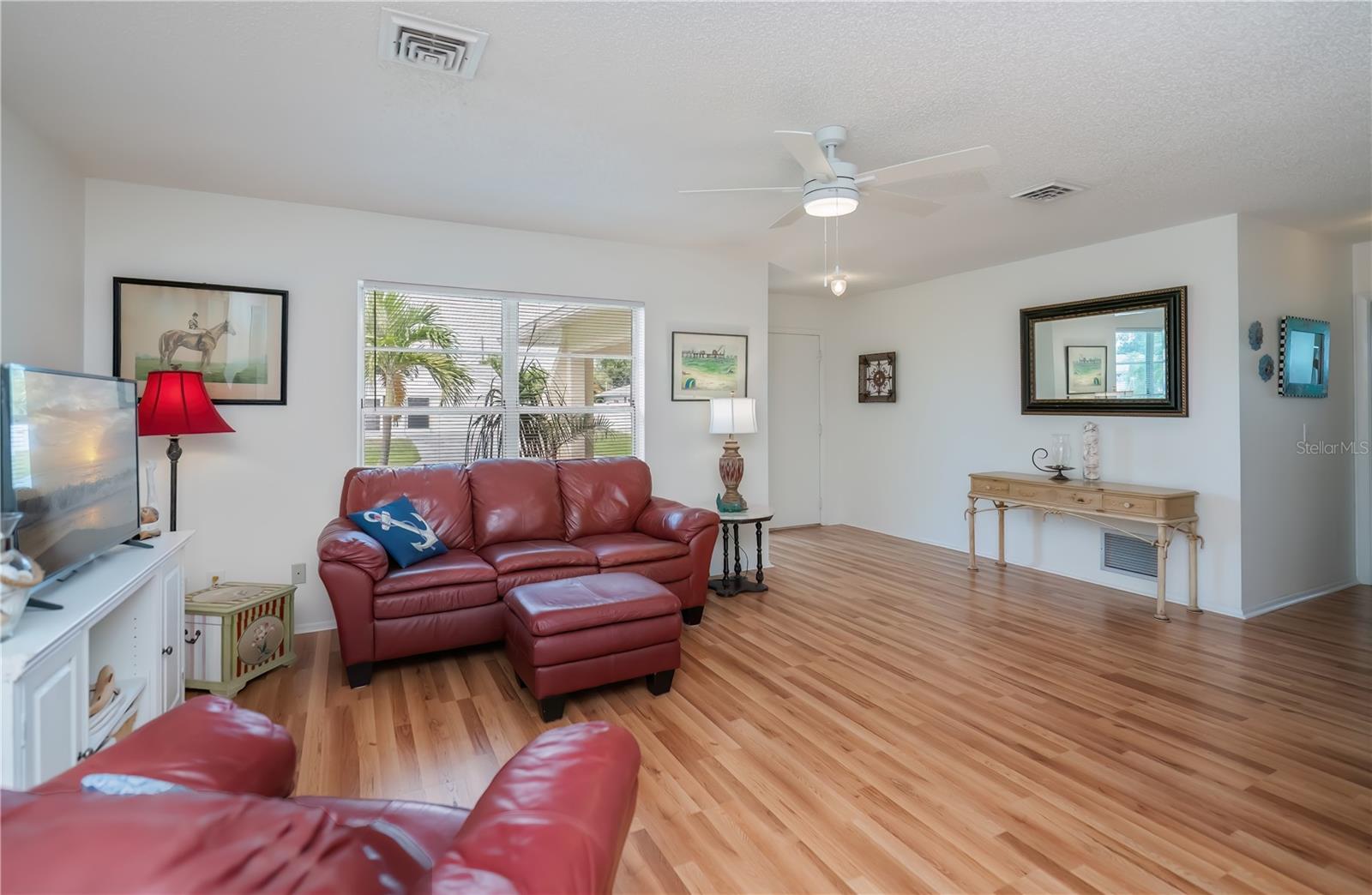 Image 11 of 59 For 1311 Washington Drive