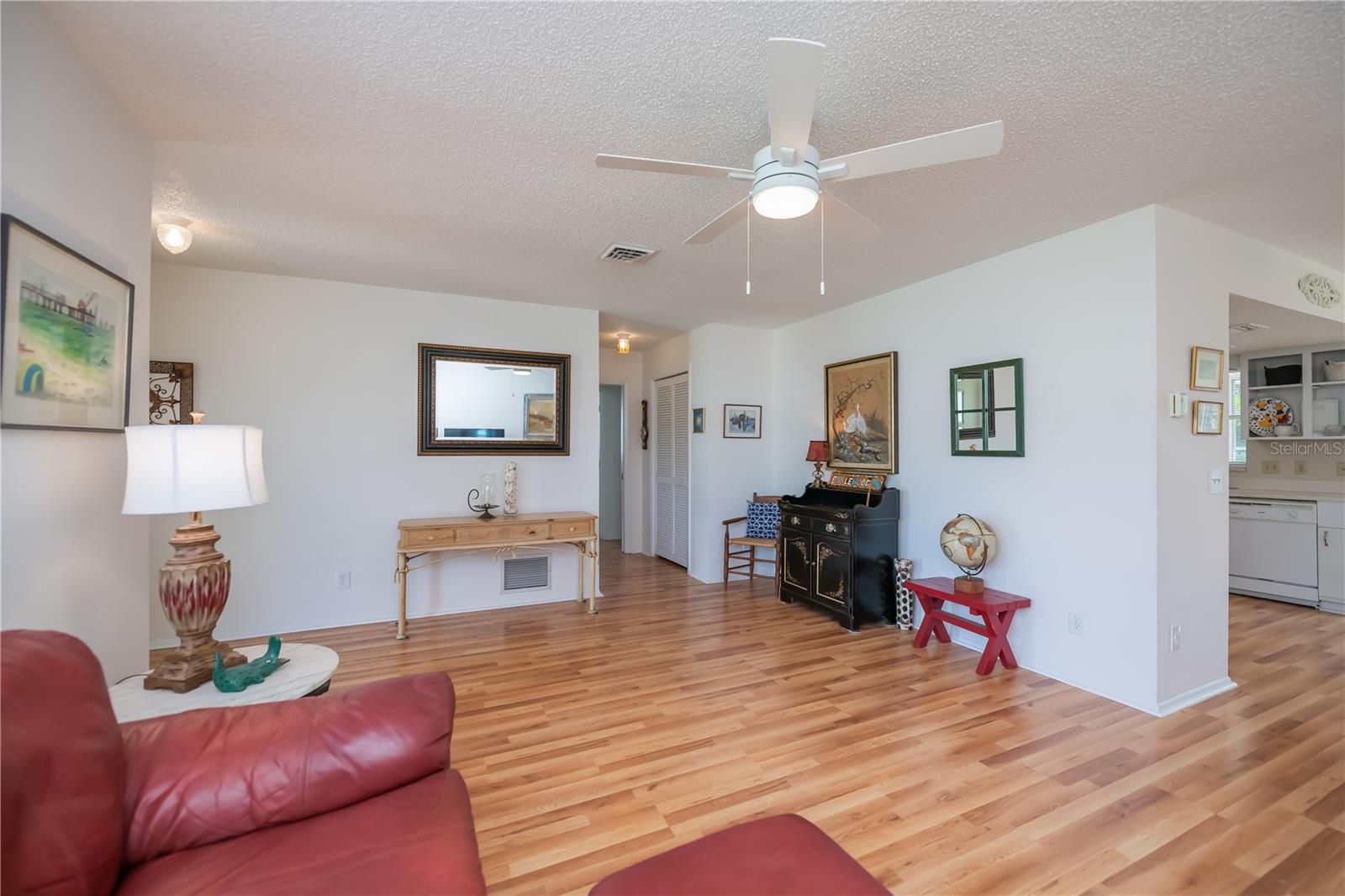 Image 13 of 59 For 1311 Washington Drive