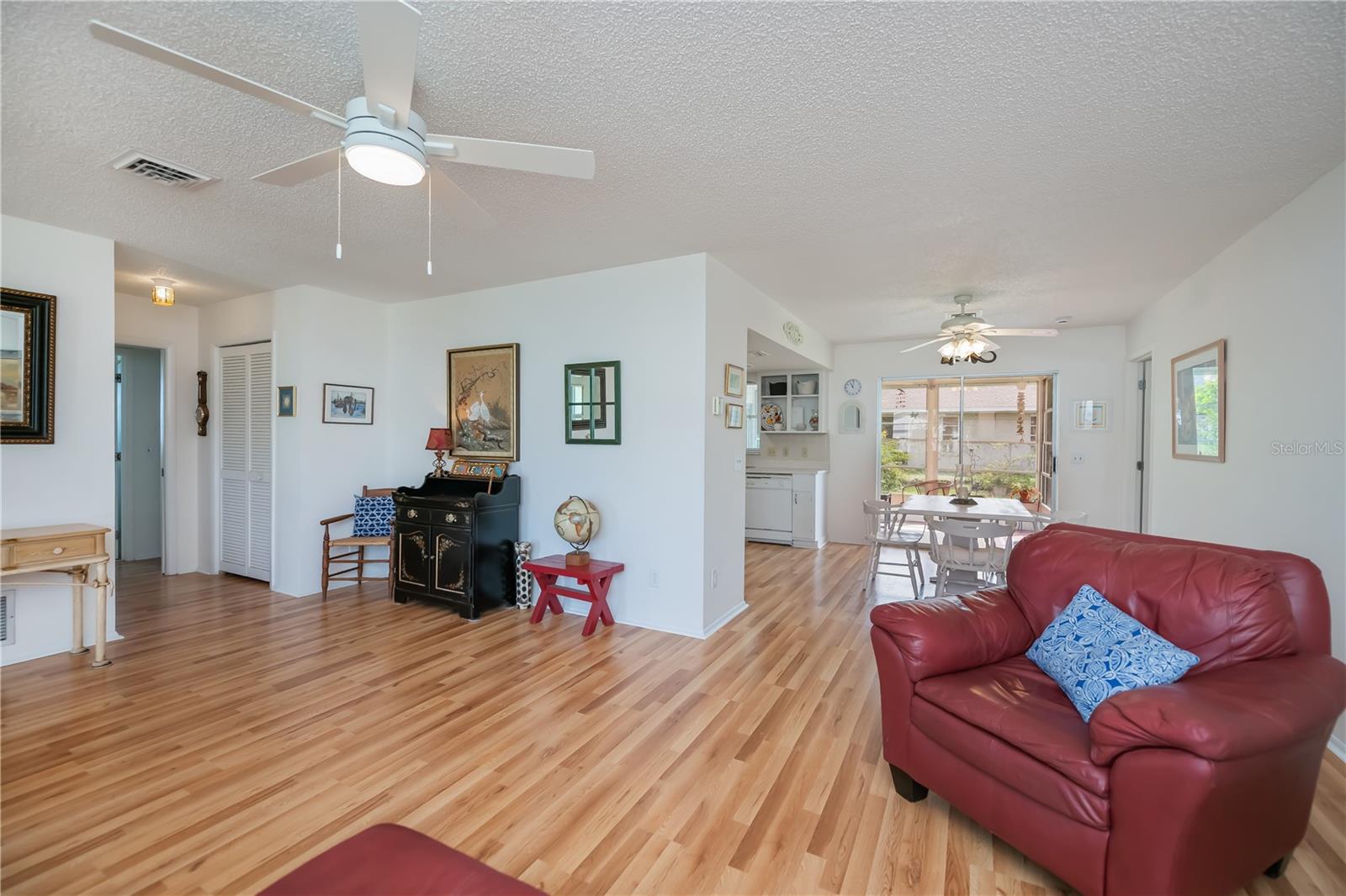 Image 14 of 59 For 1311 Washington Drive